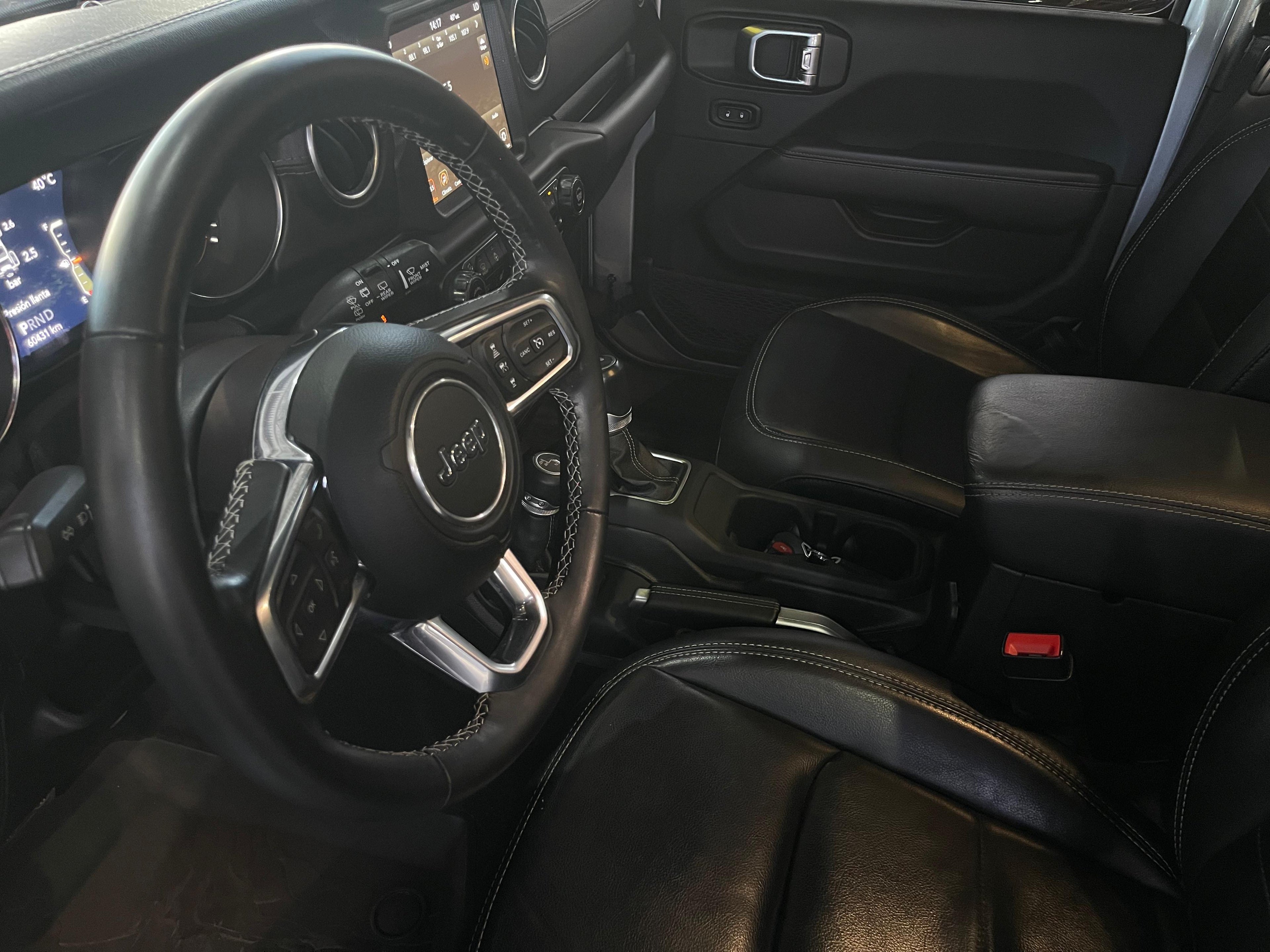 Jeep Wrangler Unlimited Sahara 2021