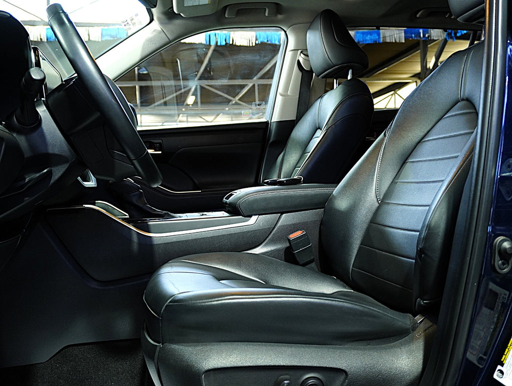 Toyota Highlander XLE HEV 2024