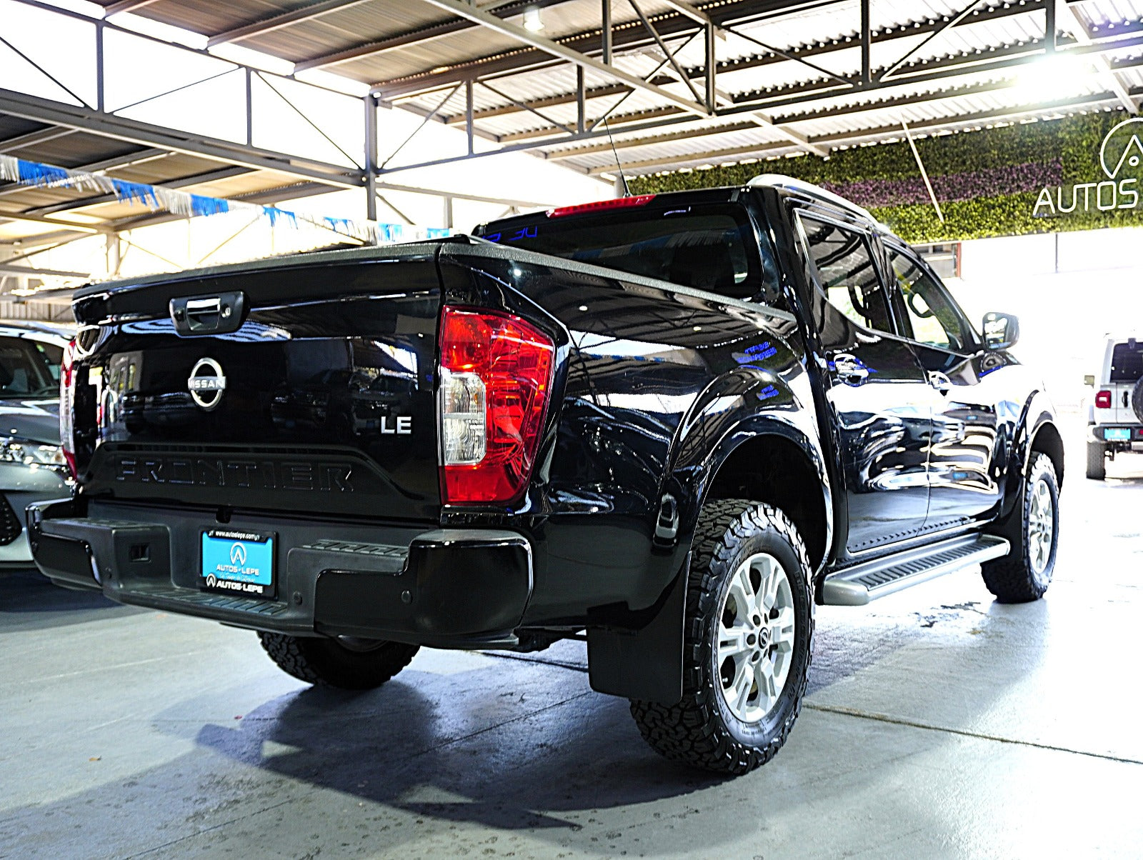 Nissan Frontier NP300 LE 2024