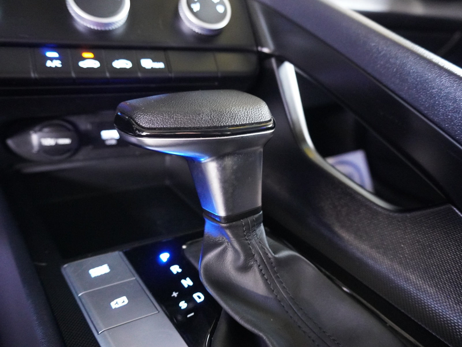 Hyundai Elantra GLS 2023