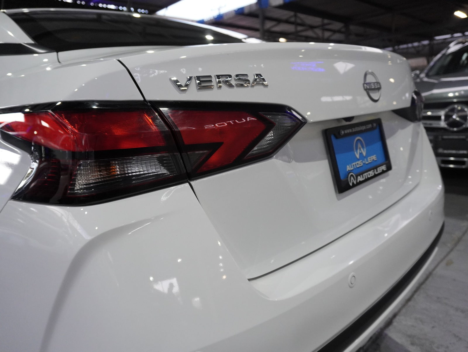 Nissan Versa Advance 2025