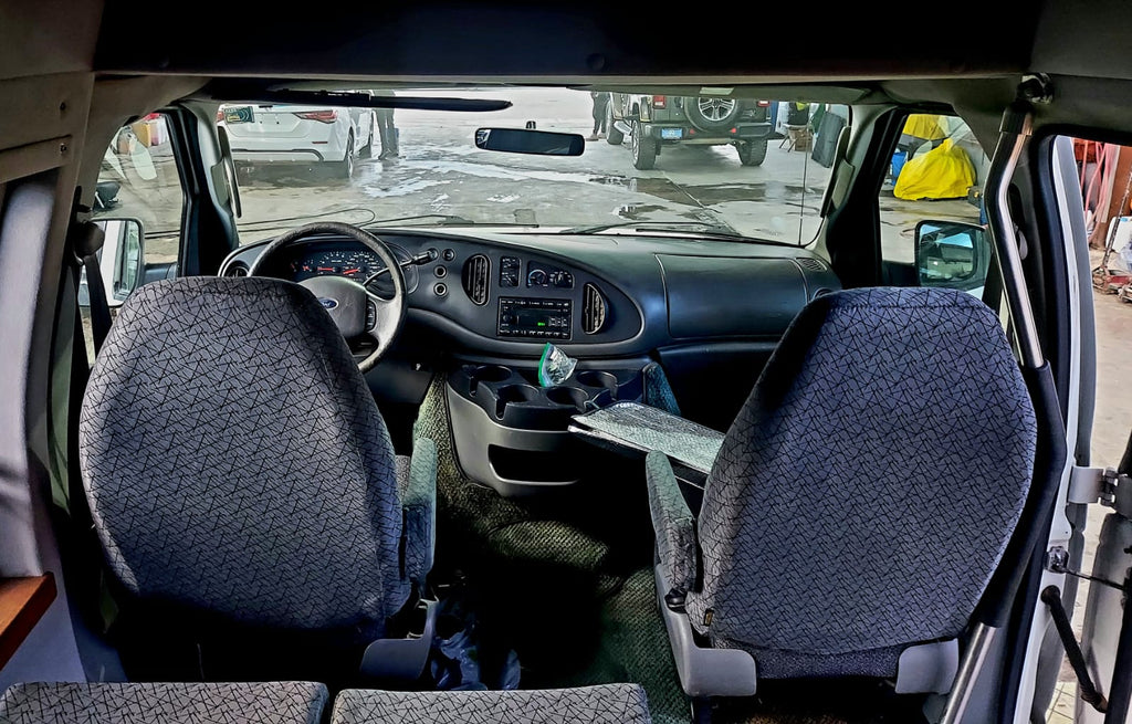 Ford Trucks Econoline 2008 (Importada) 🚐✨