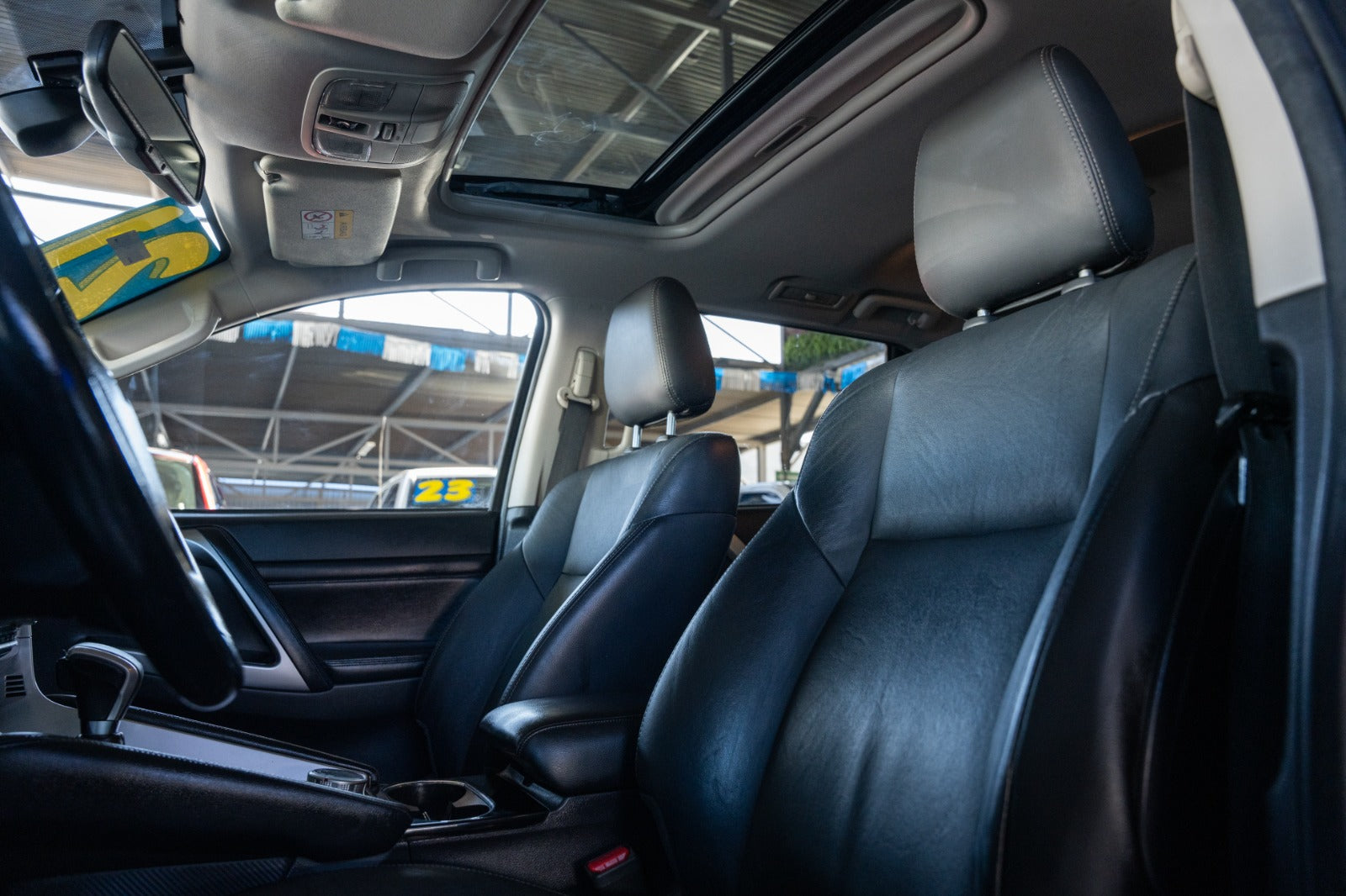 Mitsubishi Montero SE 2021