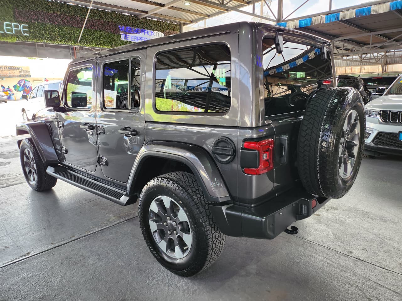 Jeep Wrangler Unlimited Sahara 2021