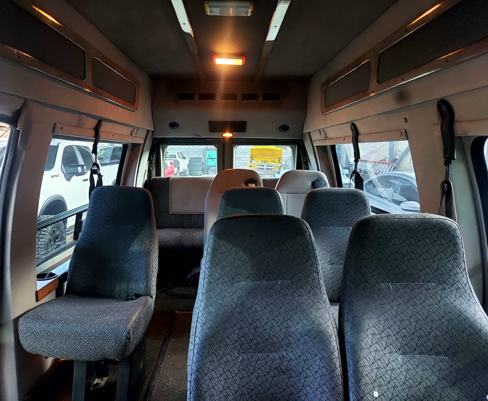 Ford Trucks Econoline 2008 (Importada) 🚐✨