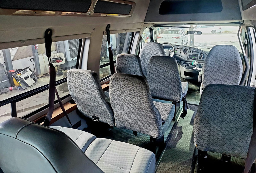 Ford Trucks Econoline 2008 (Importada) 🚐✨