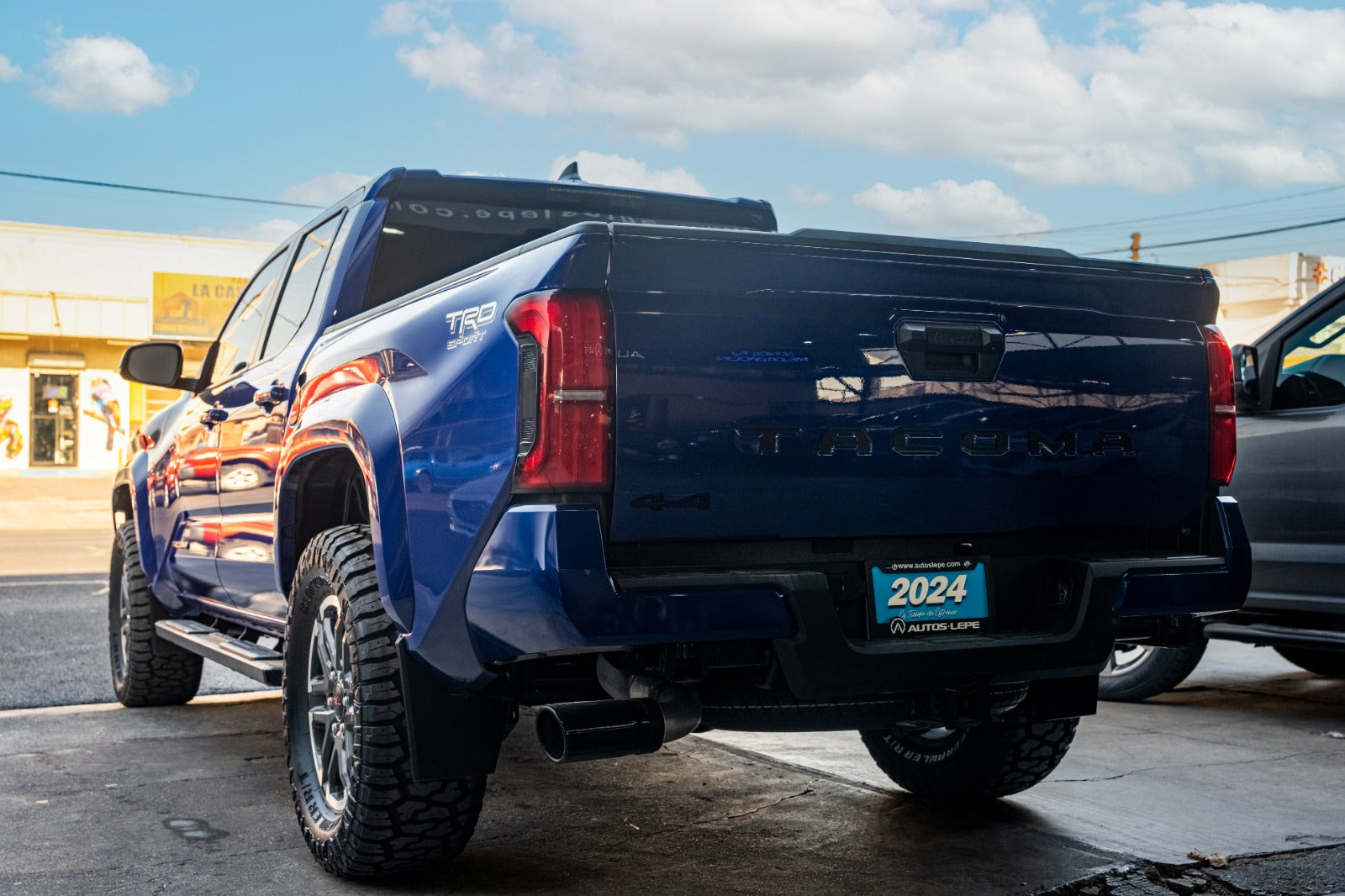 Toyota Tacoma TRD Sport 4x4 2024