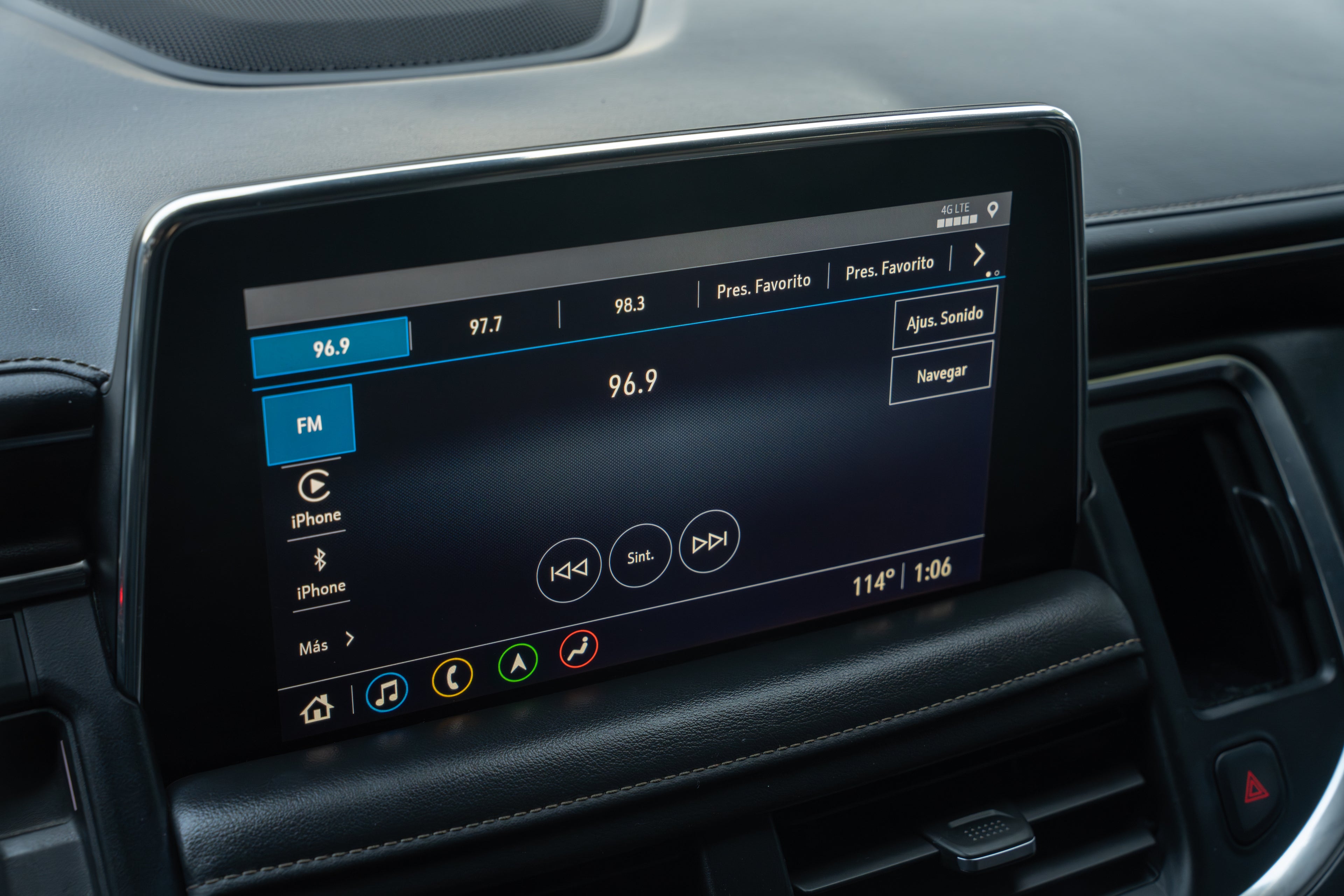 Chevrolet Suburban HighCountry 2021