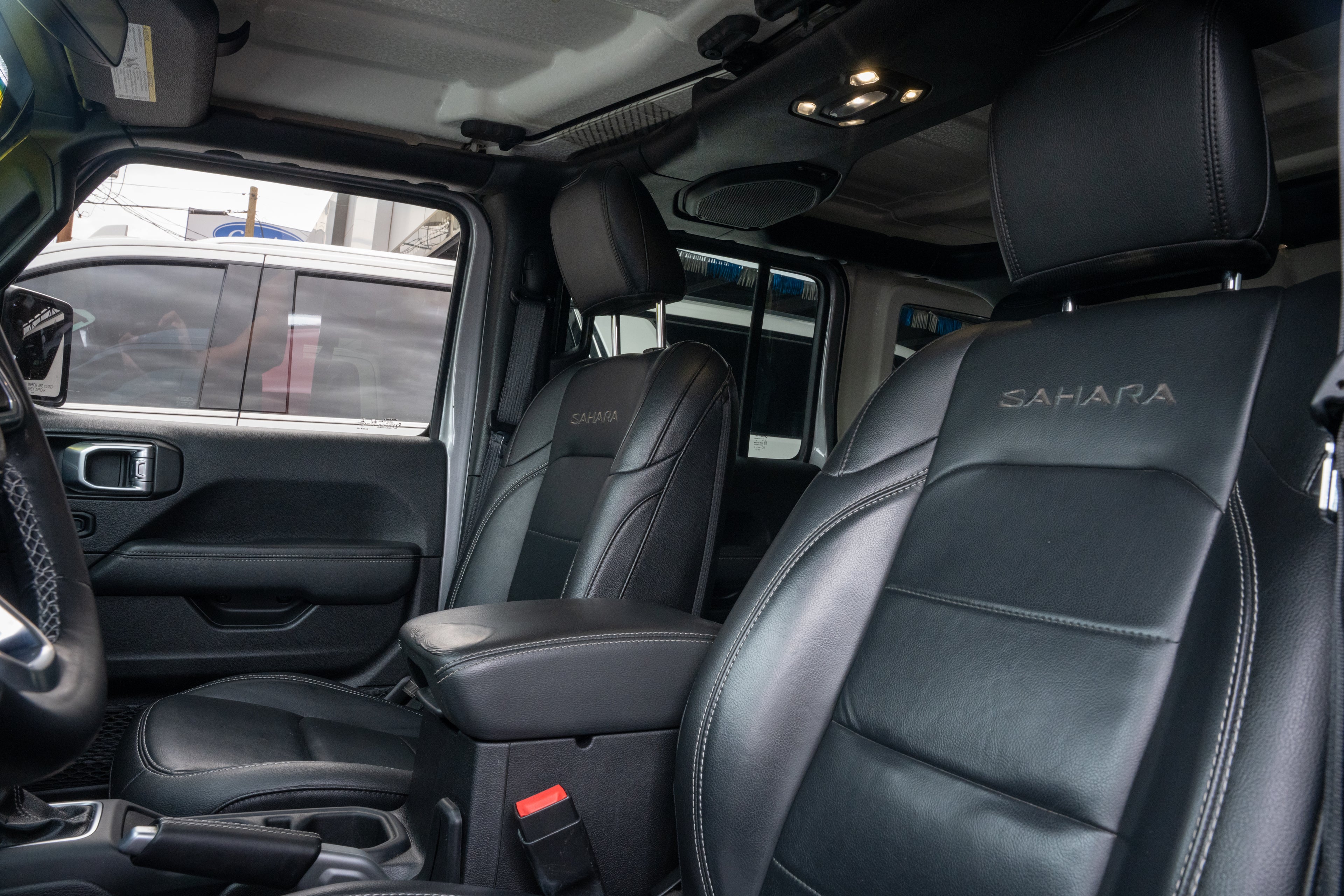 Jeep Wrangler Sahara 2021