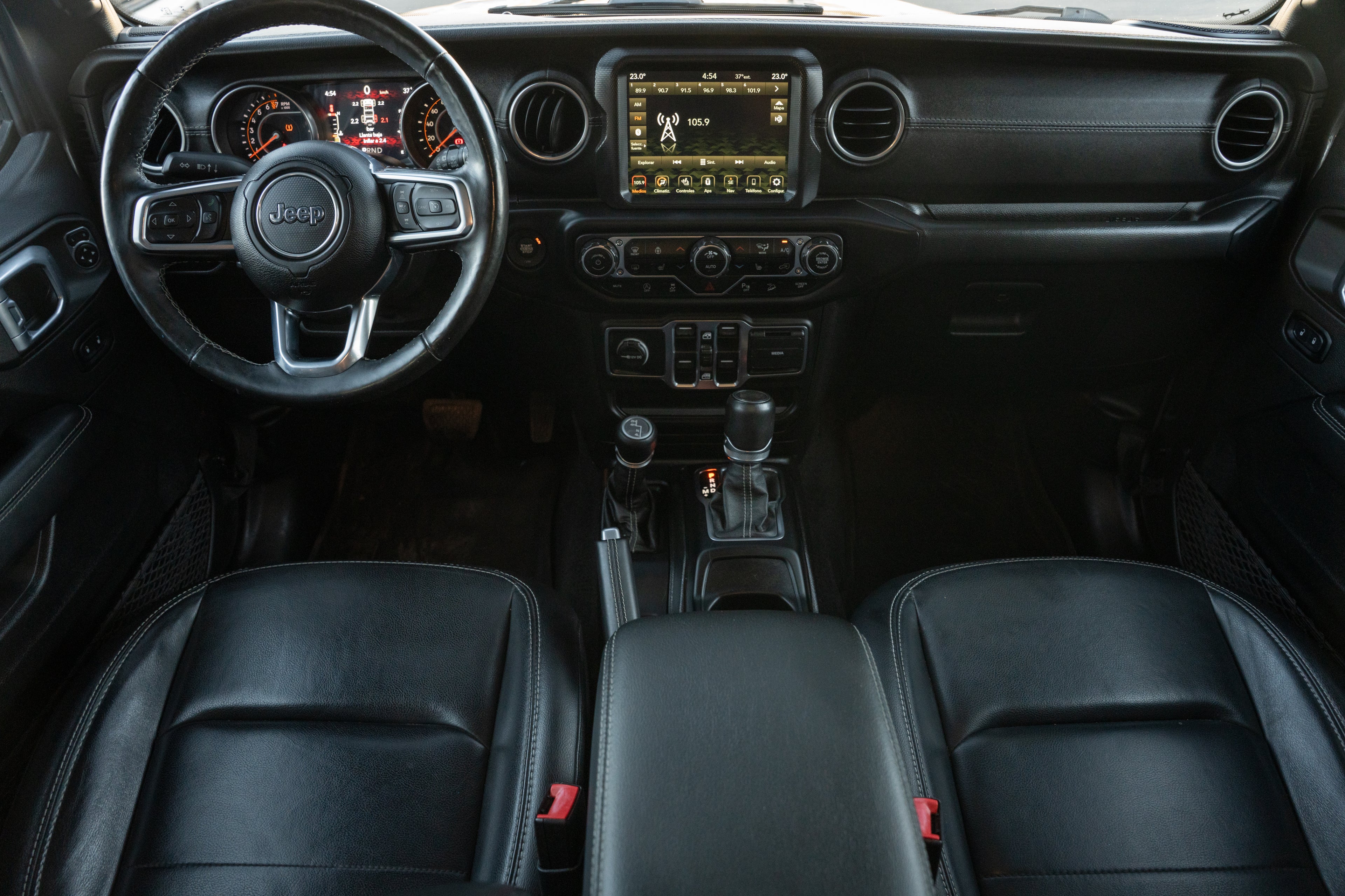 Jeep Wrangler Unlimited Sahara 2021