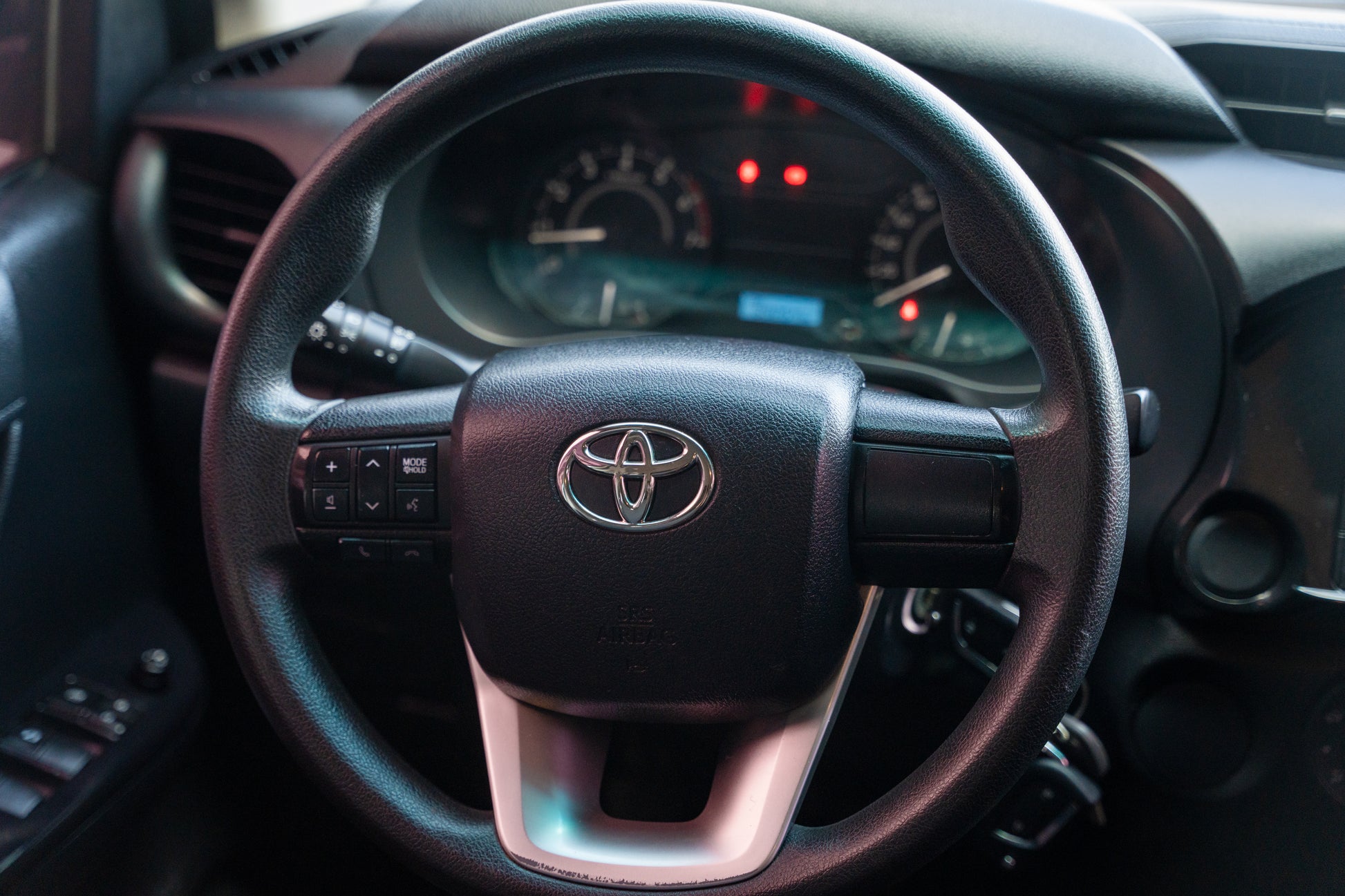 Toyota Hilux SR 2022