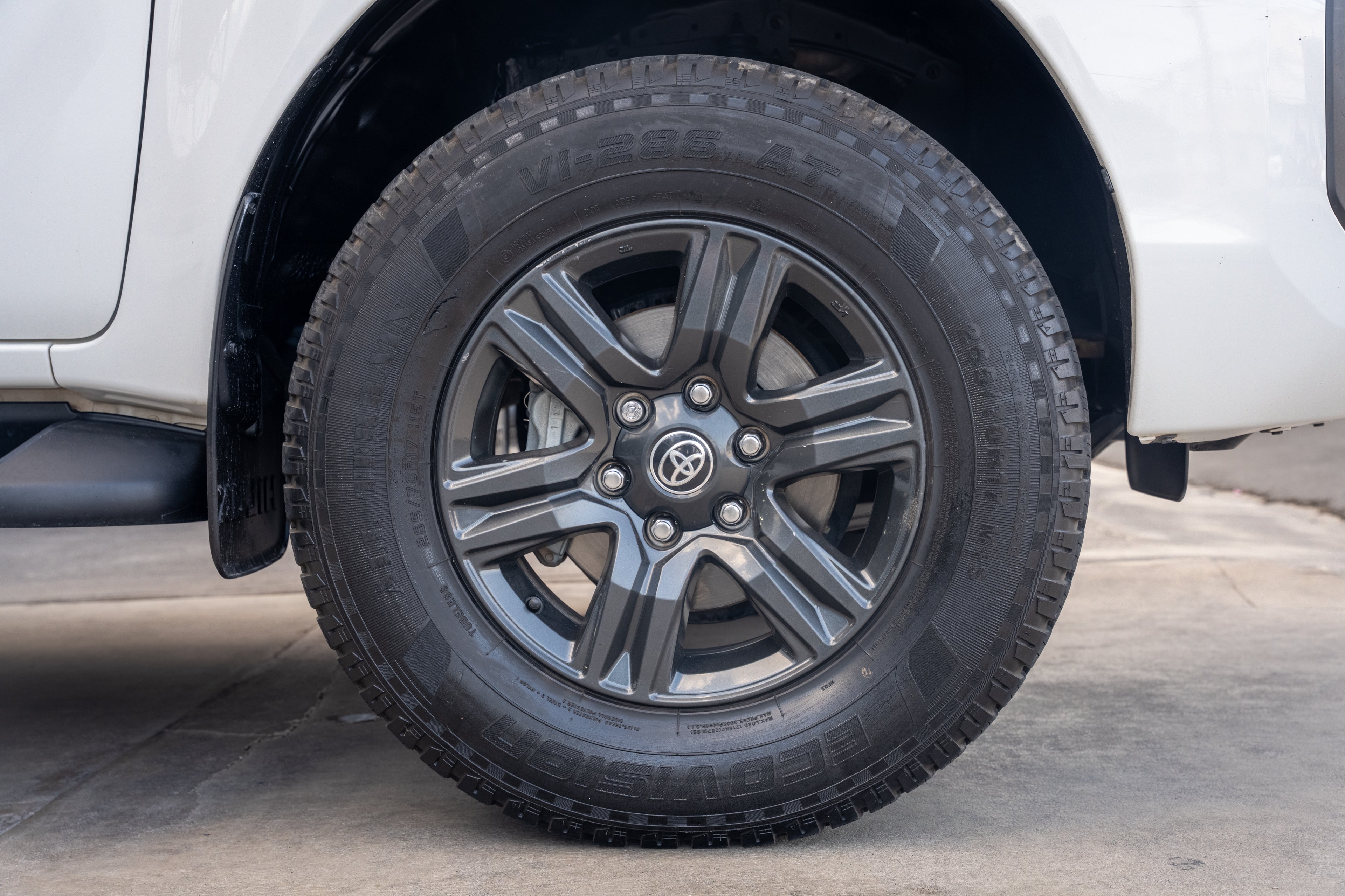 Toyota Hilux SR 2022