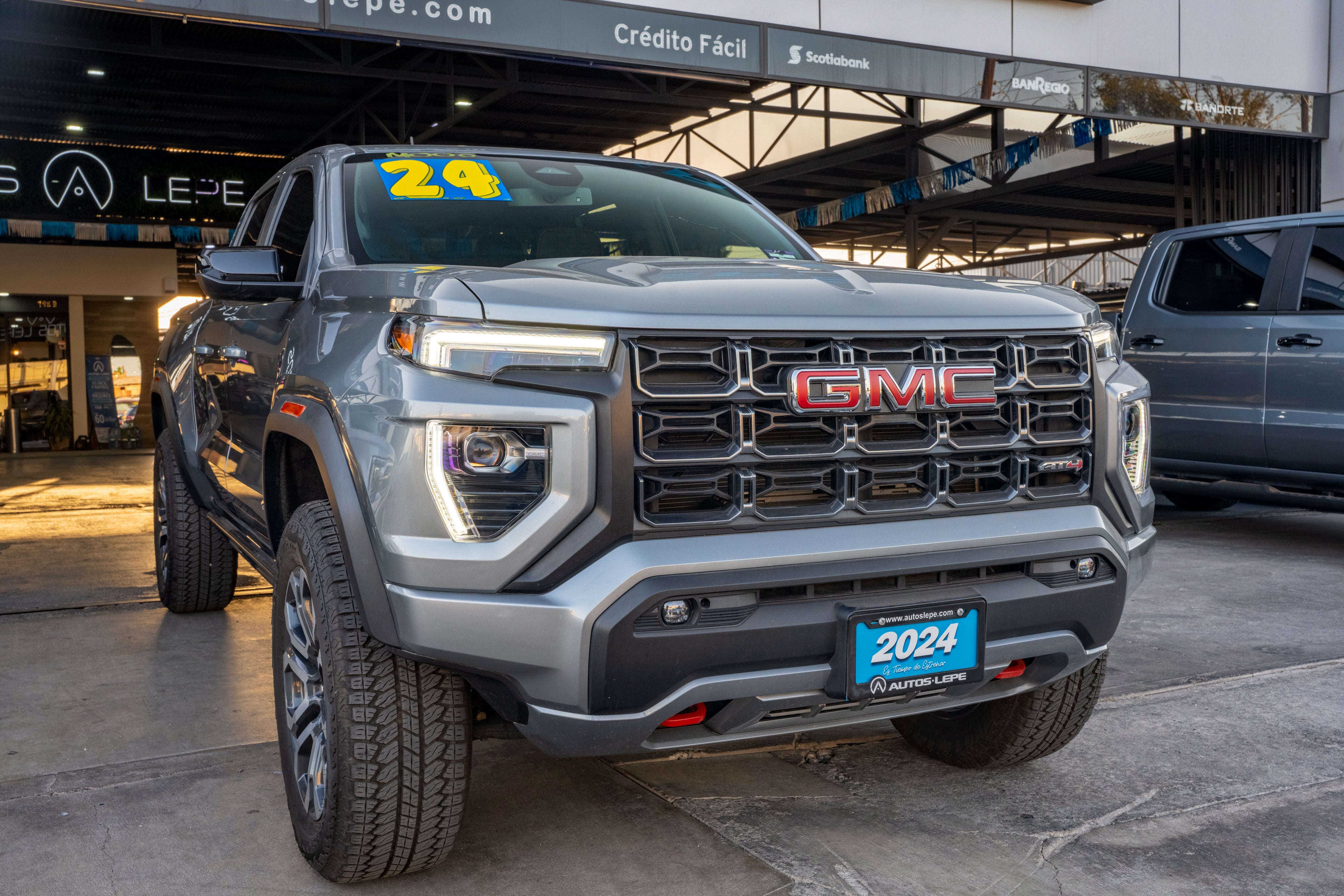 GMC Canyon AT4 2024