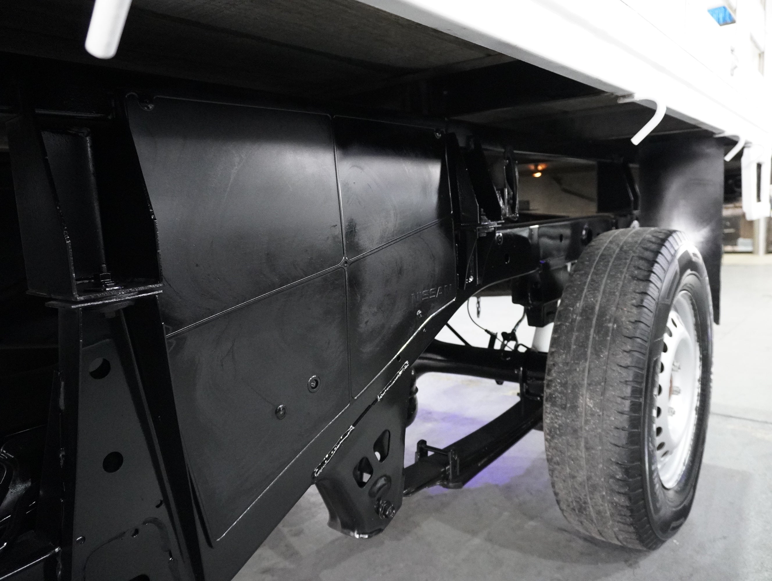 Nissan NP300 Estaca 2020