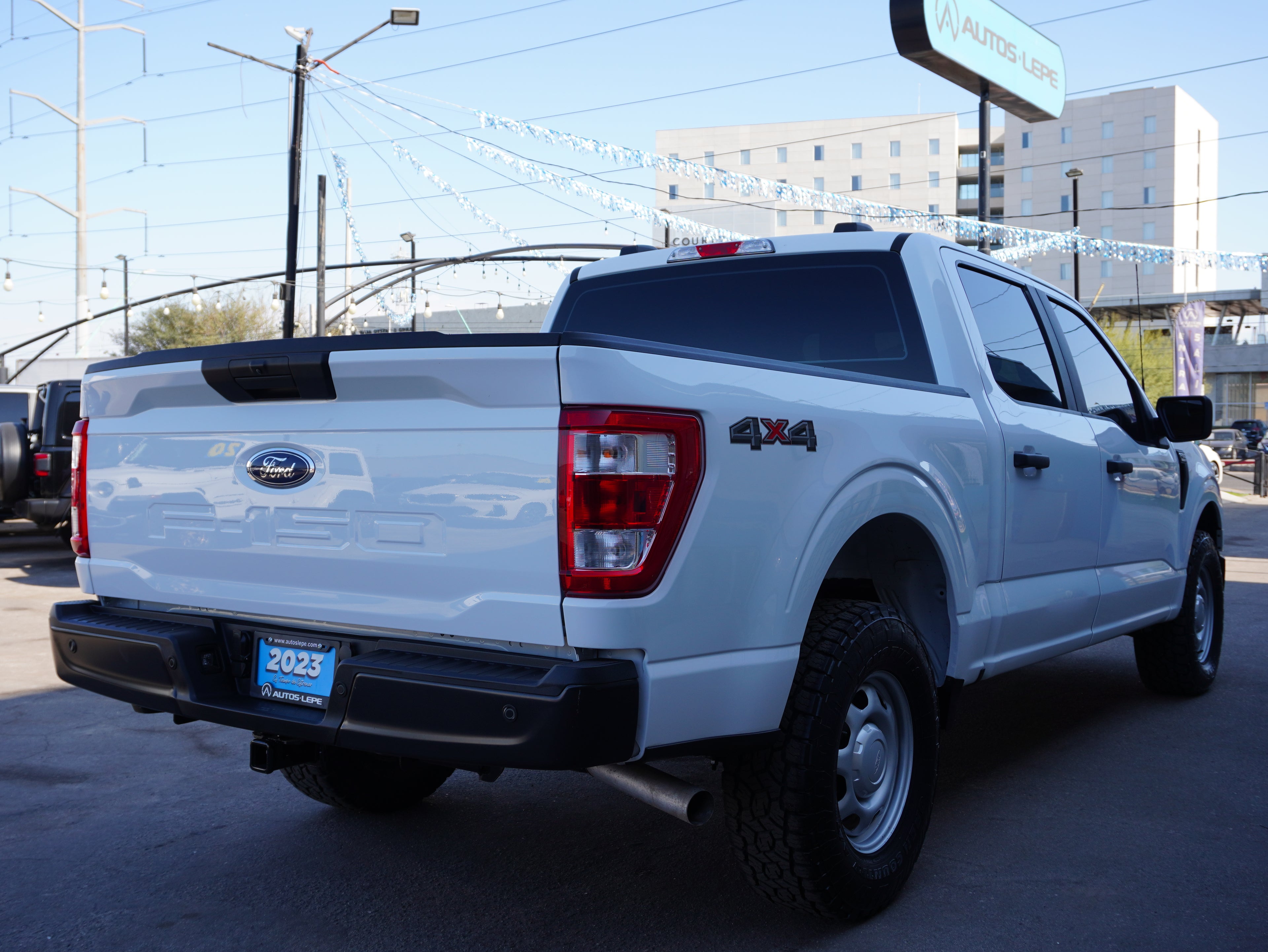 Ford F-150 XL 4X4 2023