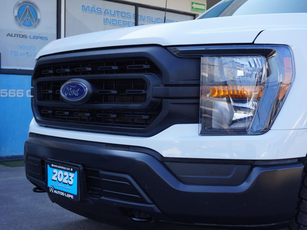 Ford F-150 XL 4X4 2023