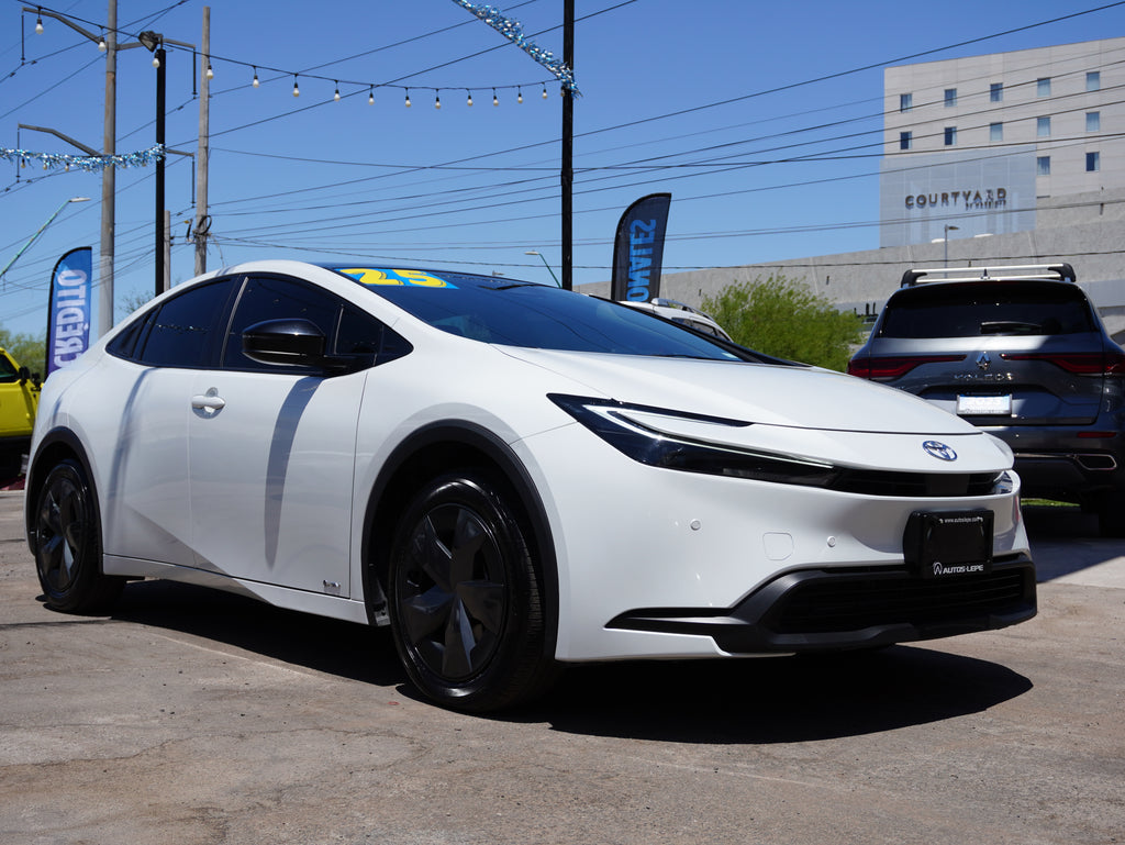 Toyota PRIUS Premium HEV 2025