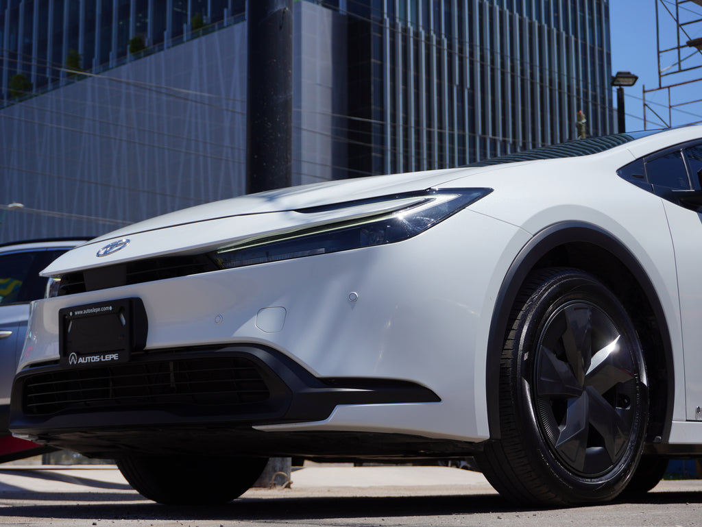 Toyota PRIUS Premium HEV 2025