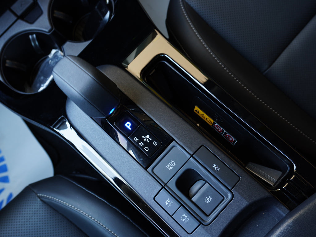 Toyota PRIUS Premium HEV 2025