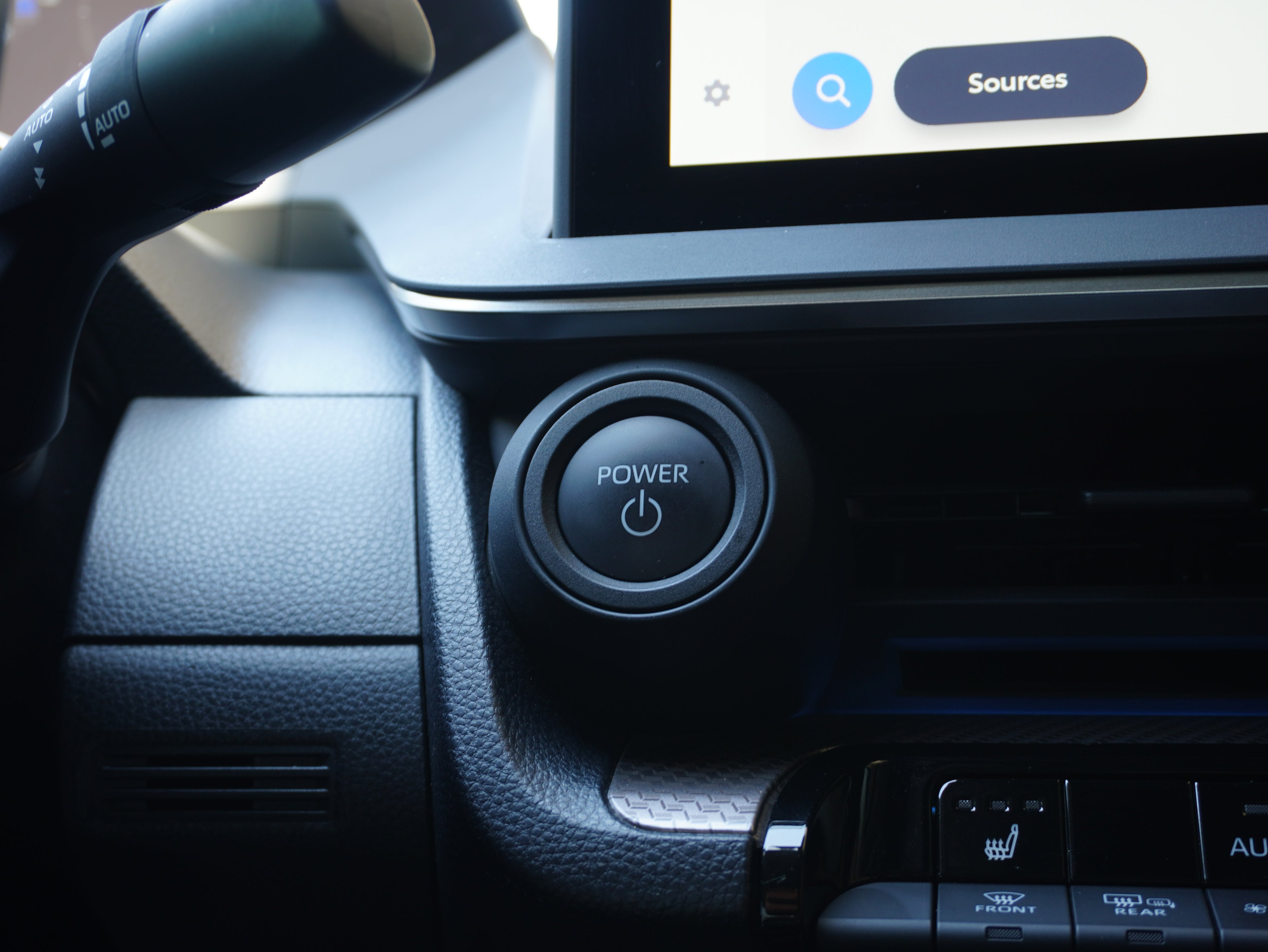 Toyota PRIUS Premium HEV 2025