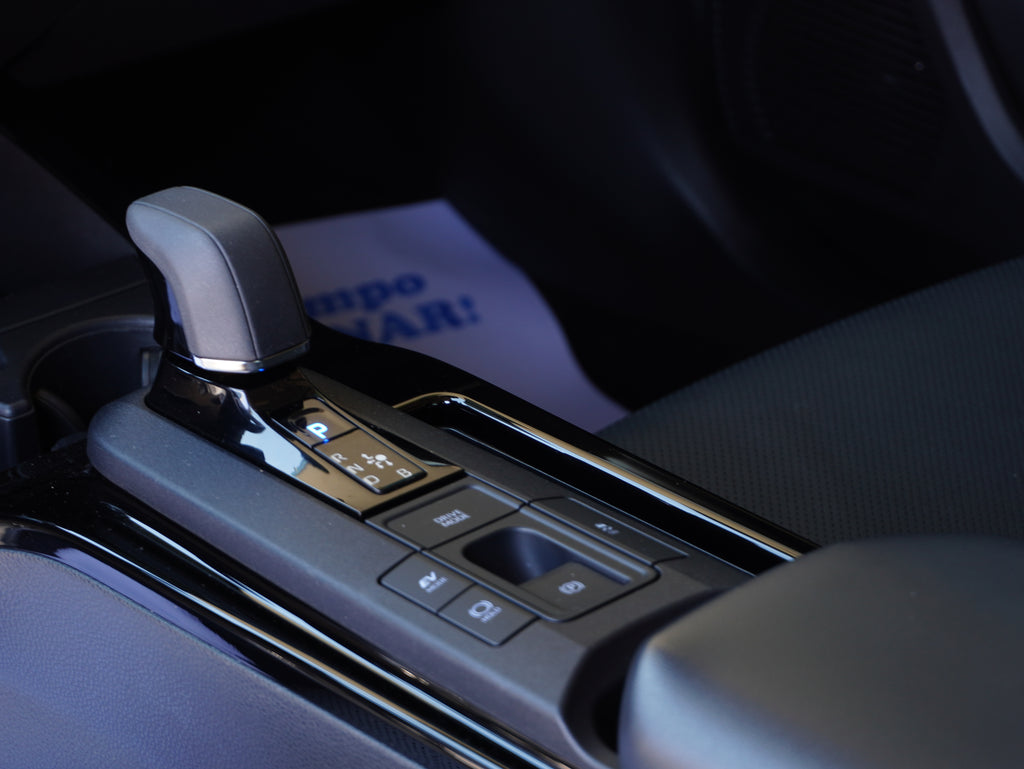 Toyota PRIUS Premium HEV 2025