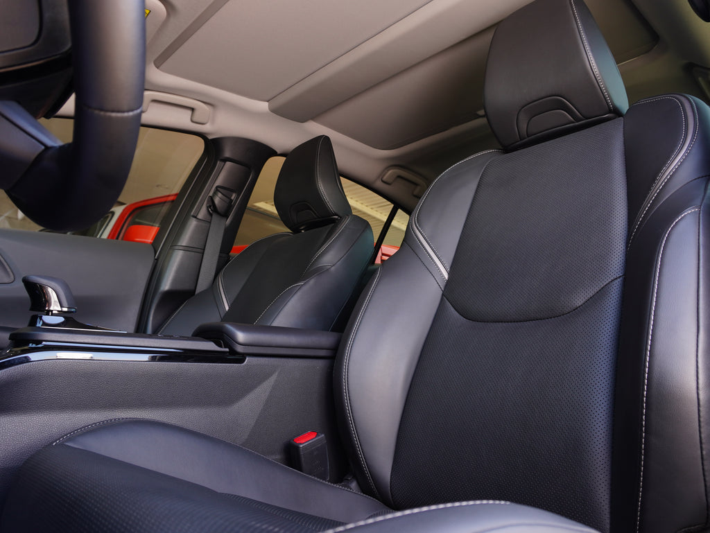 Toyota PRIUS Premium HEV 2025