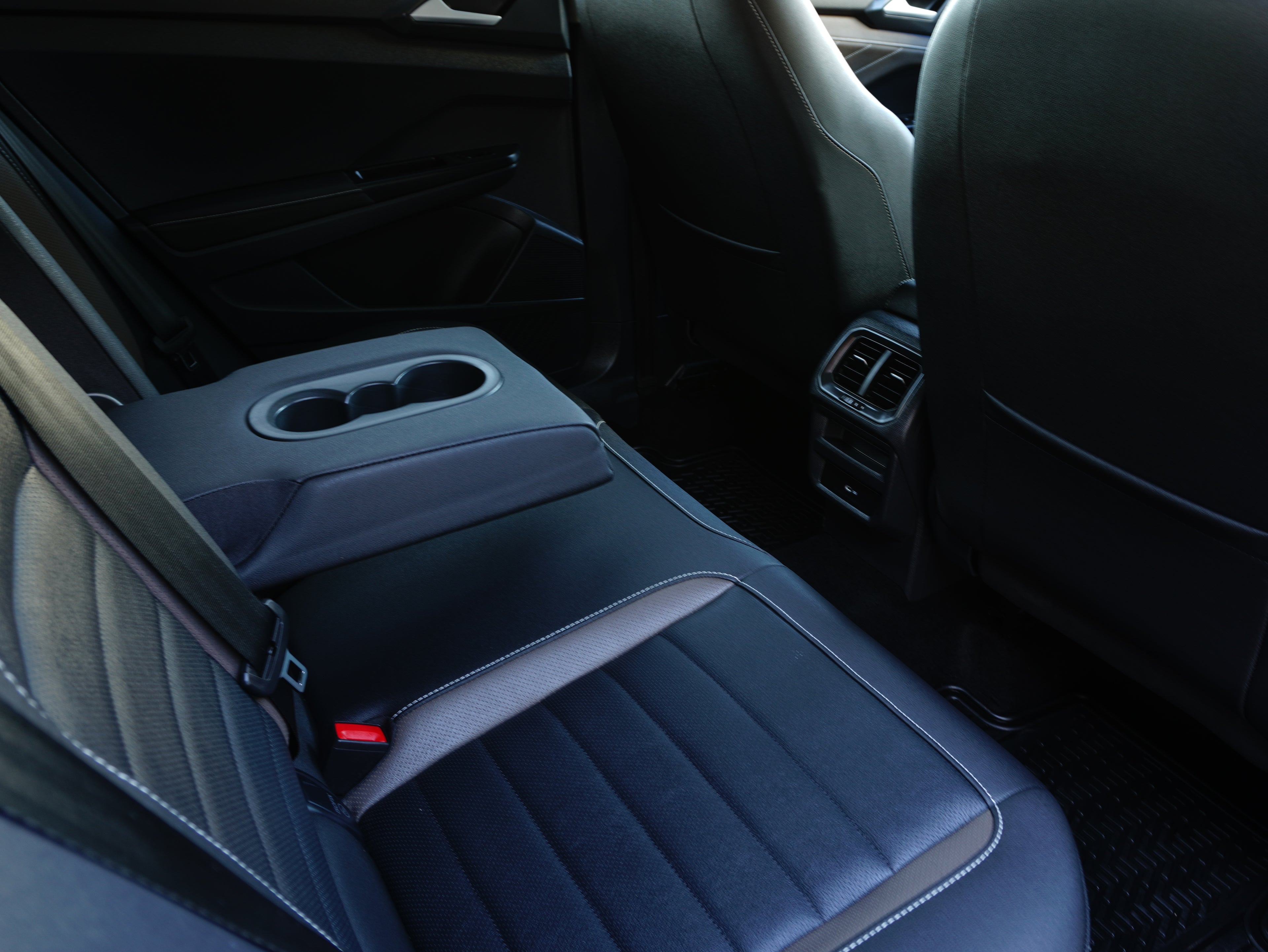 VW TAOS Highline 2024 Nacional
