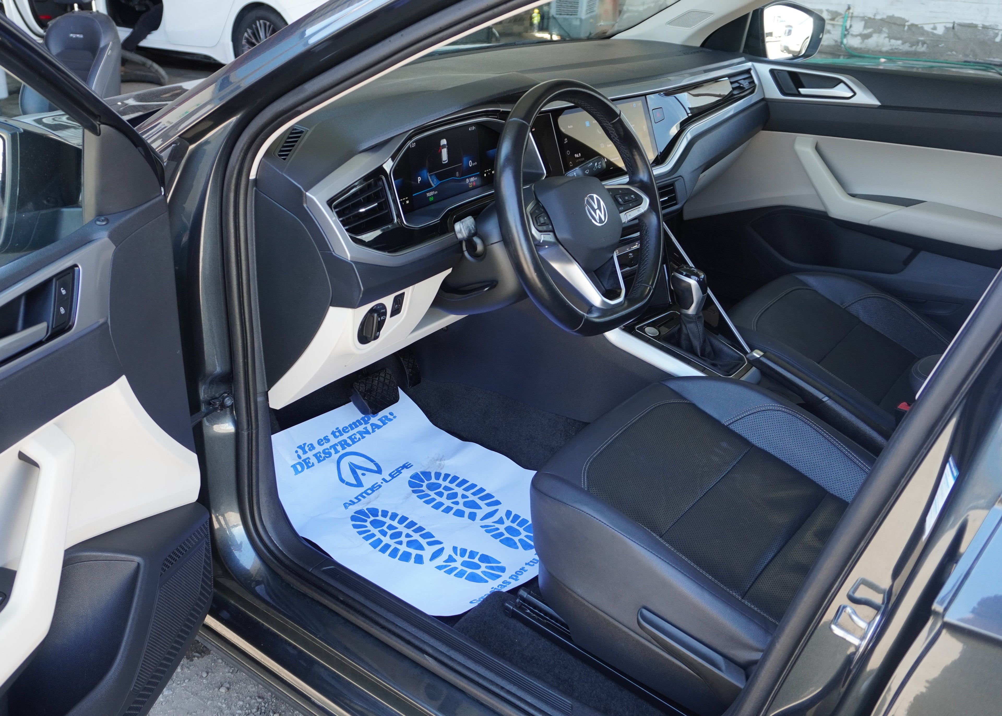 Volkswagen Virtus Highline 2023