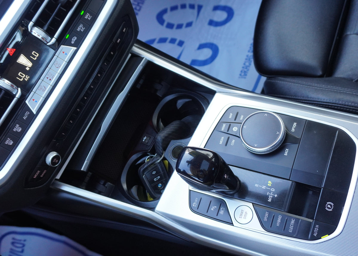 BMW 330e 2022