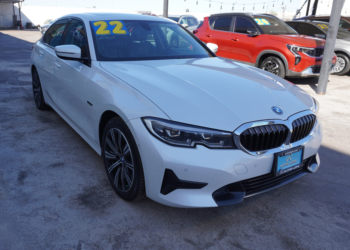 BMW 330e 2022