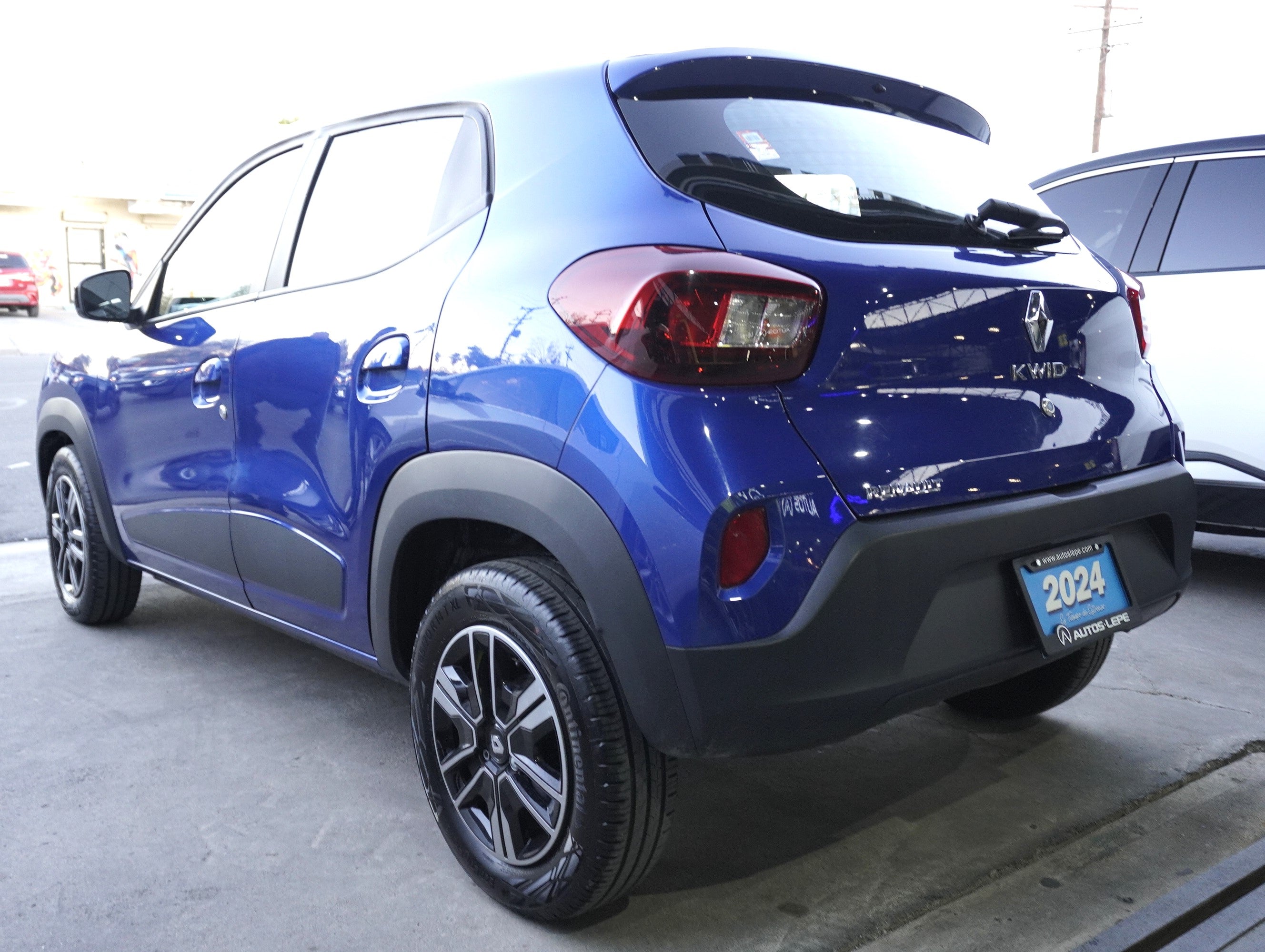 Renault Kwid Iconic 2024 🚗✨