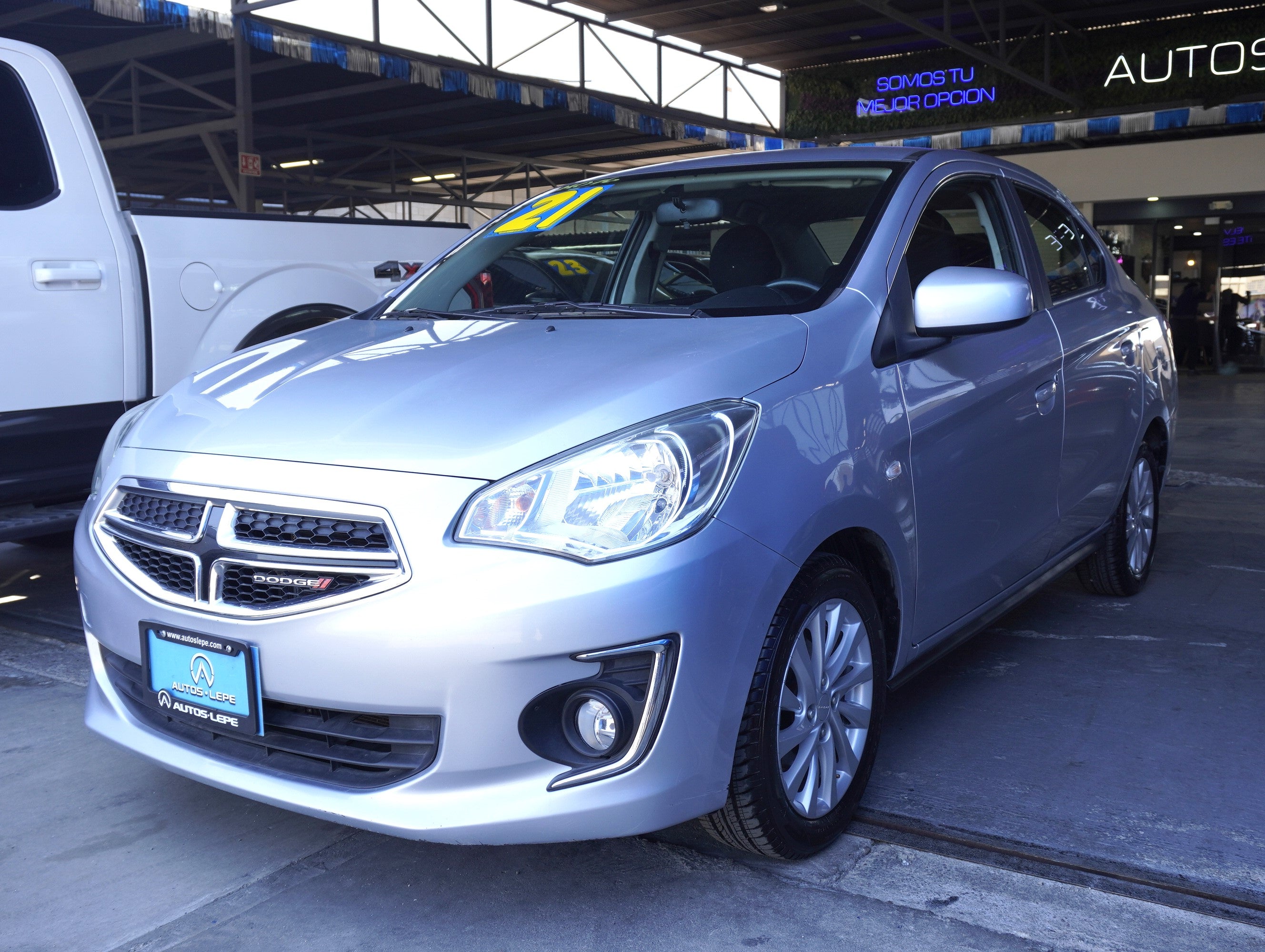 Dodge Attitude SXT 2021