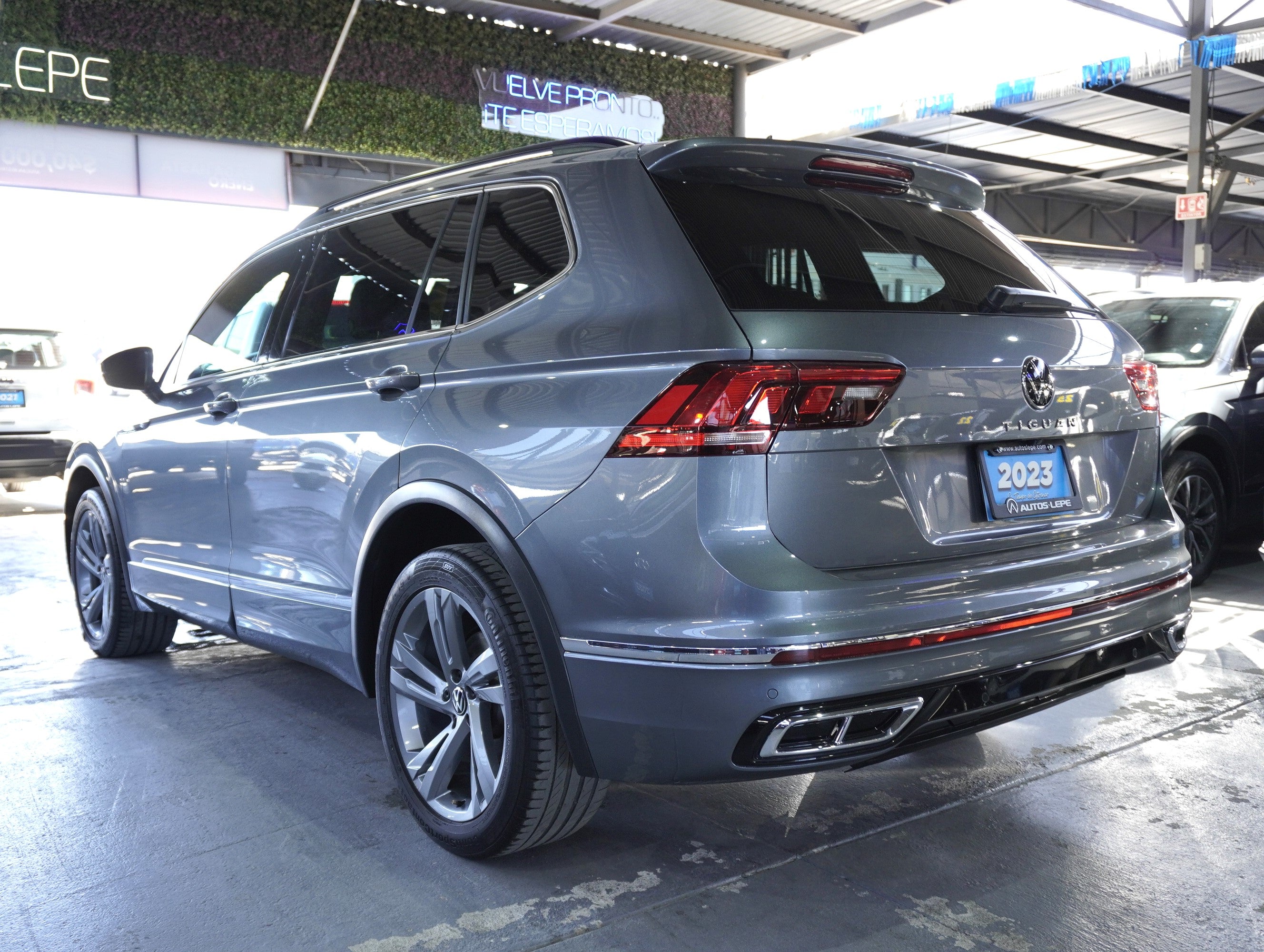 Volkswagen Tiguan Comfortline Paq R-Line 2023 🚙