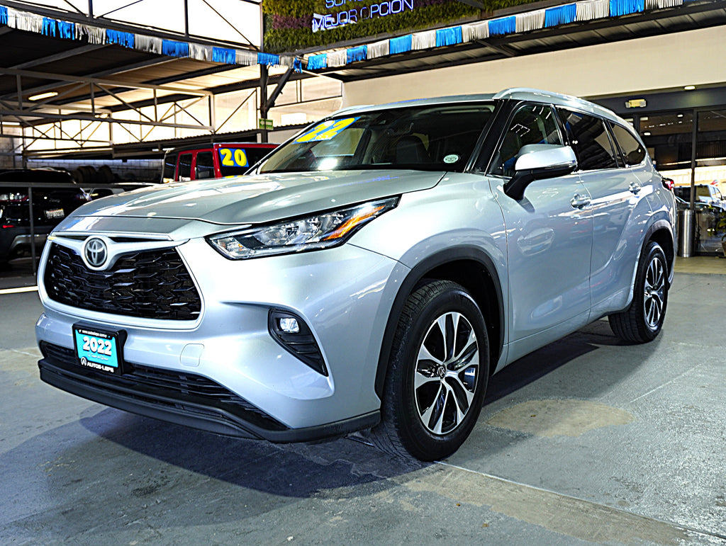Toyota Highlander XLE 2022