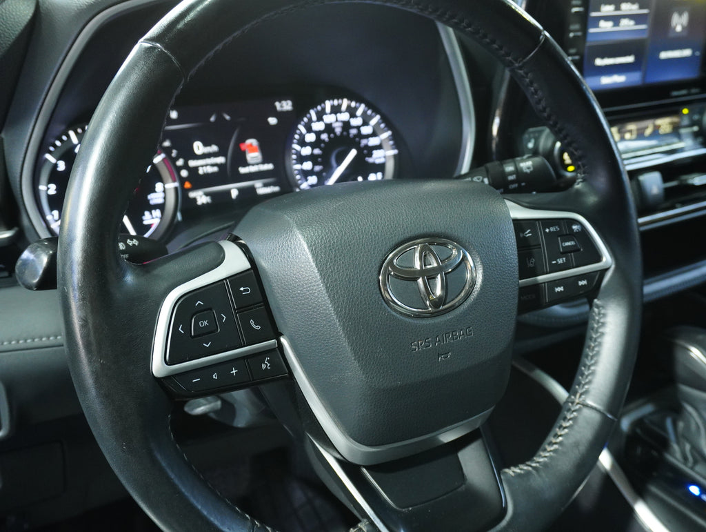 Toyota Highlander XLE 2022