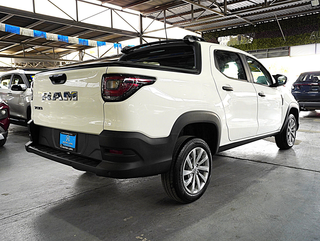 Dodge Ram 700 Tradesman 2026