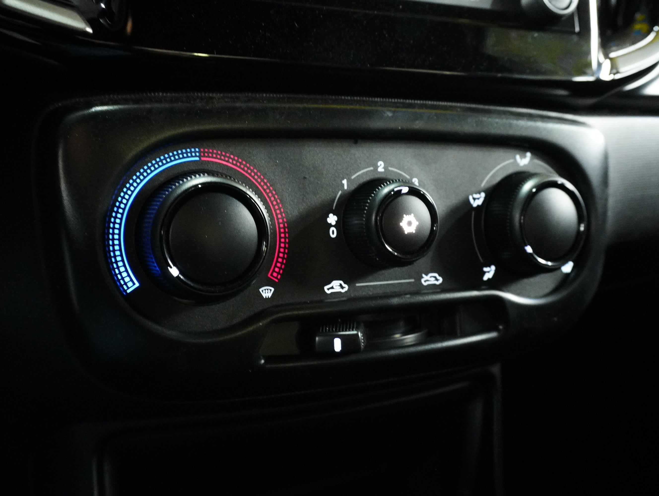 Dodge Ram 700 Tradesman 2026