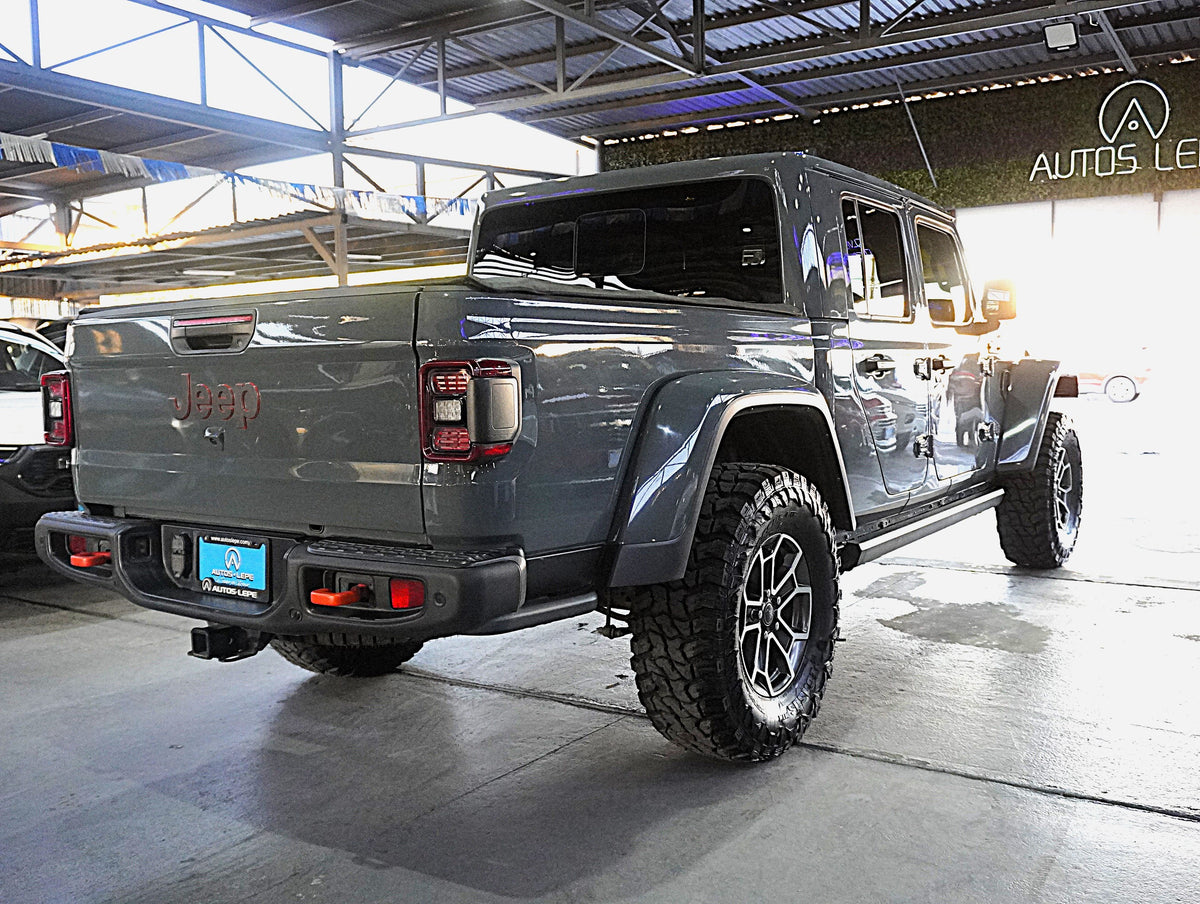 Jeep Gladiator Mojave 2024