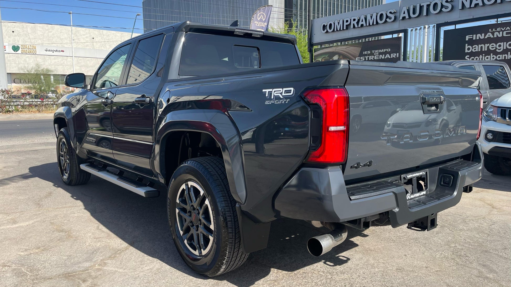 Toyota Tacoma TRD Sport 4x4 2024