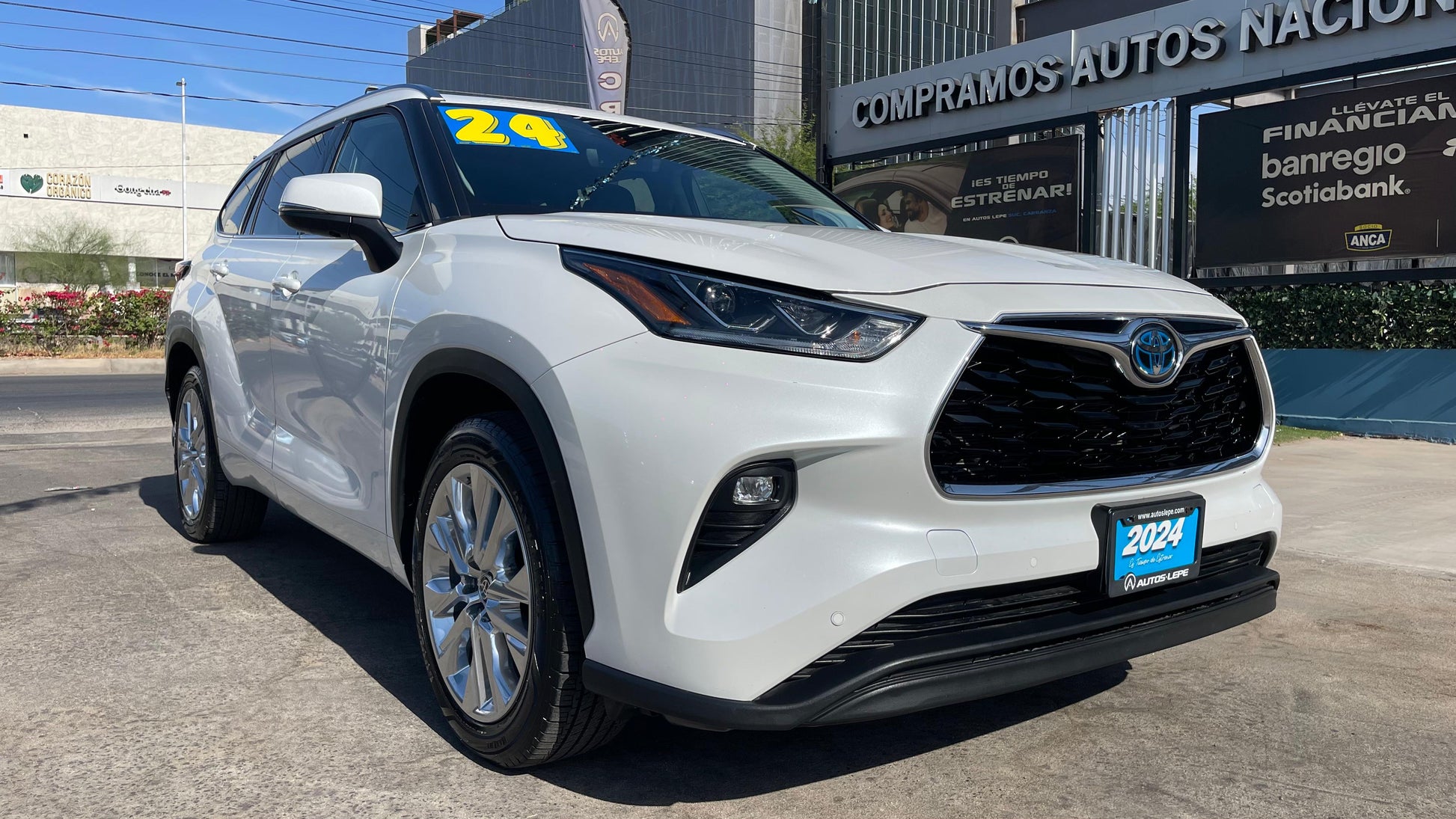 Toyota Highlander Limited Hybrid 2024