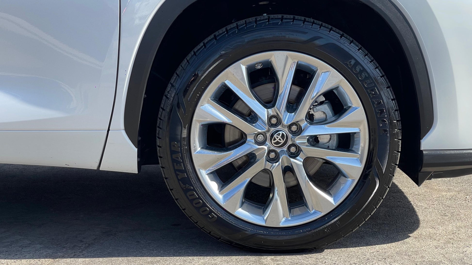 Toyota Highlander Limited Hybrid 2024