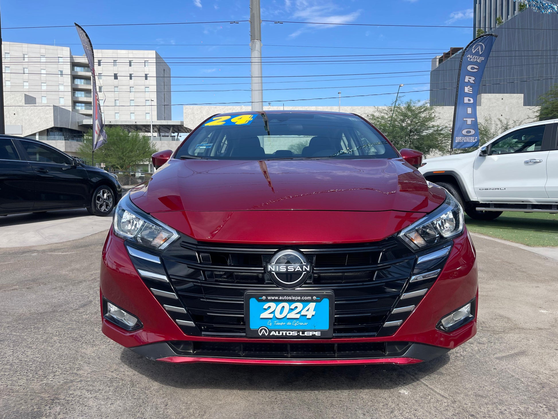Nissan Versa Advance 2024
