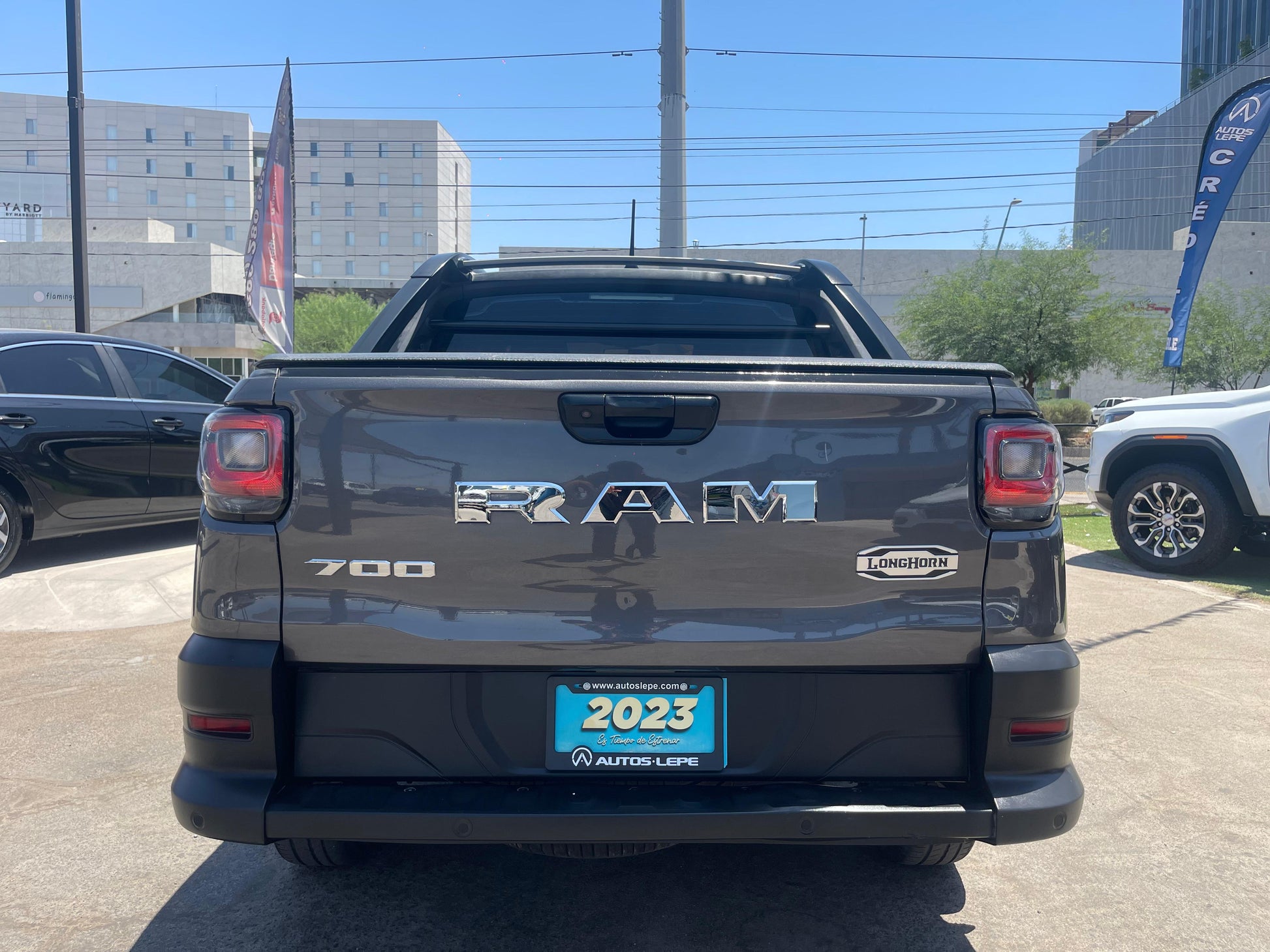 Dogde Ram 700 LongHorn 2023