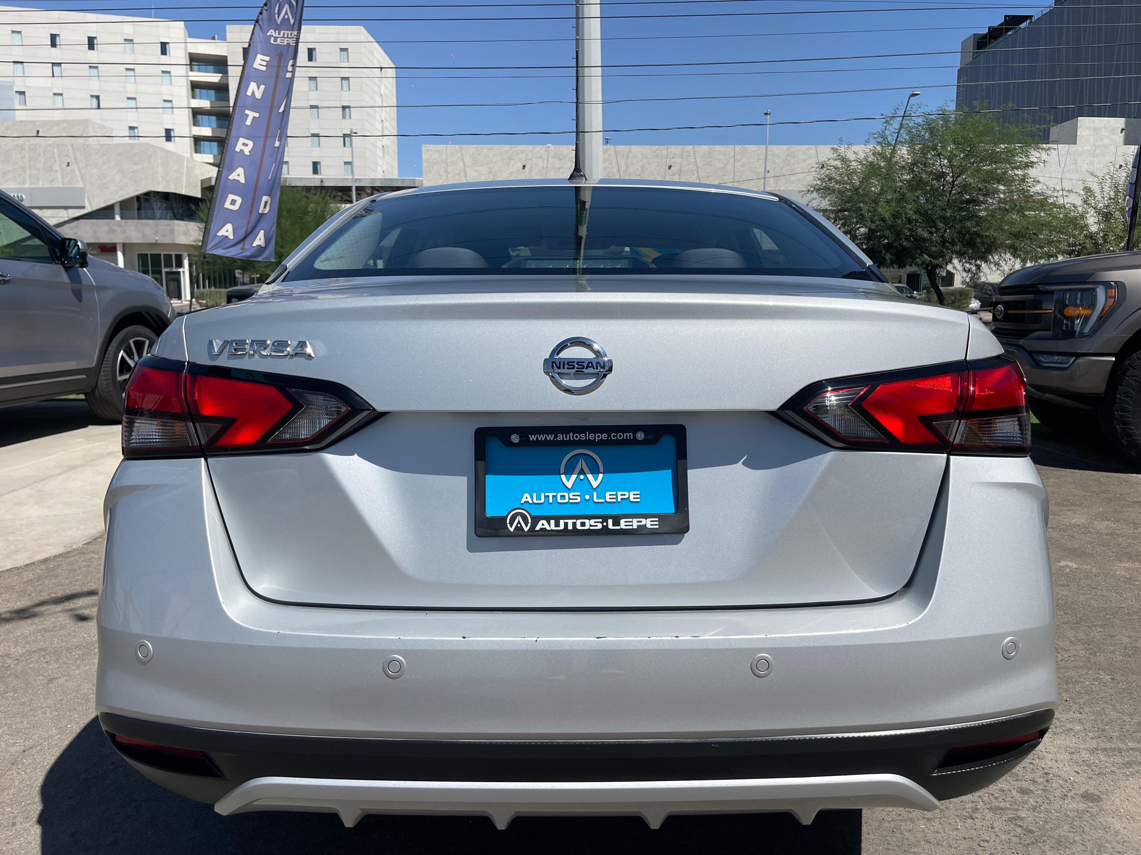 Nissan Versa Sense 2022