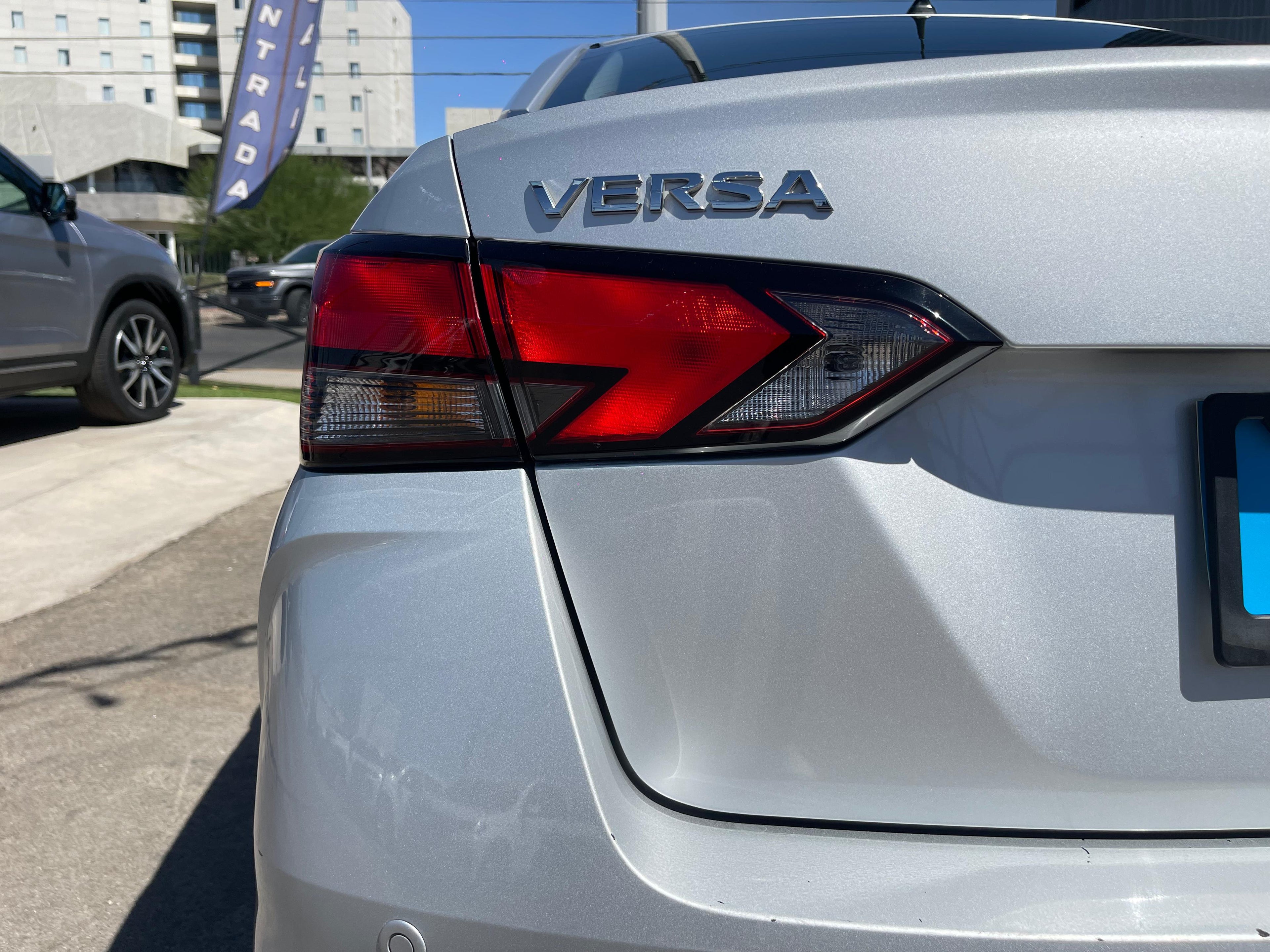 Nissan Versa Sense 2022