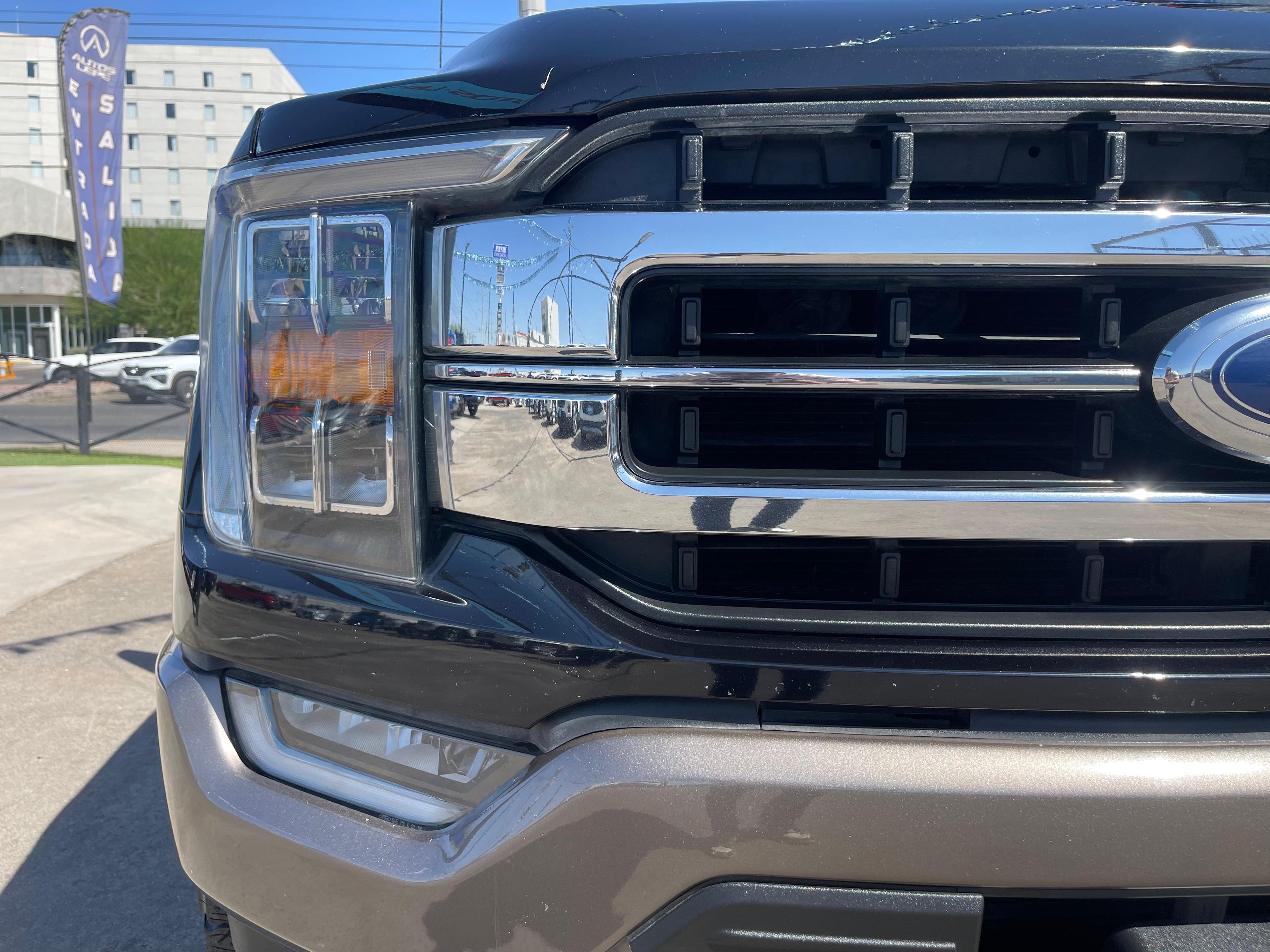 Ford Lobo Lariat 4x4 2021