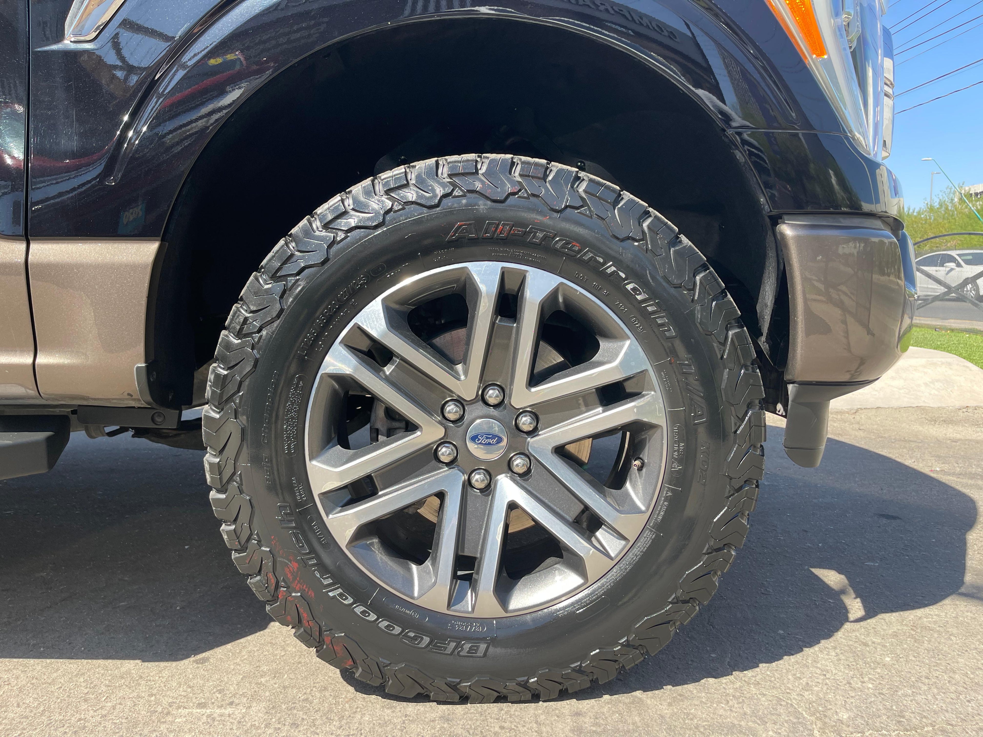 Ford Lobo Lariat 4x4 2021