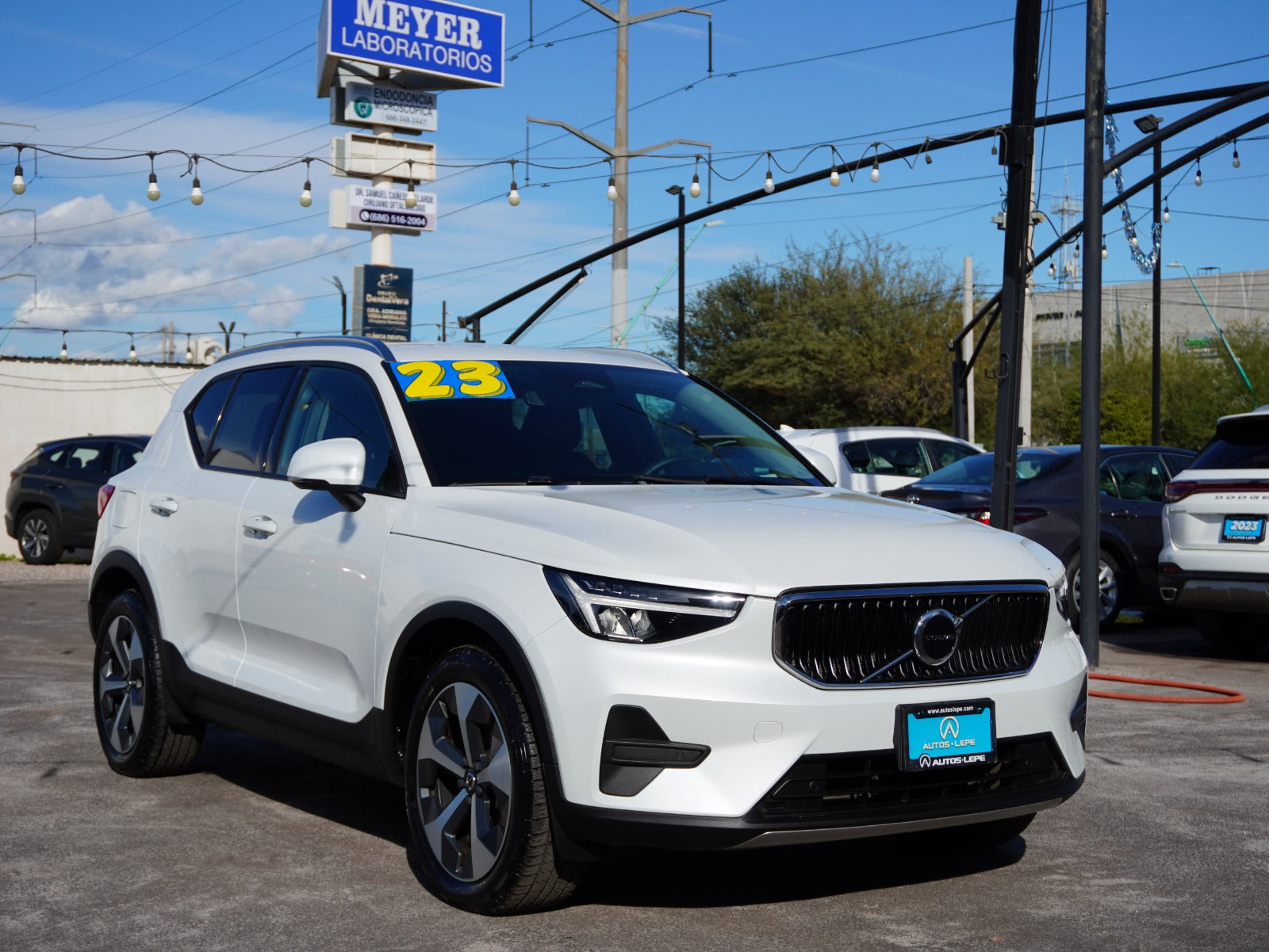 Volvo  XC40 Plus 2023