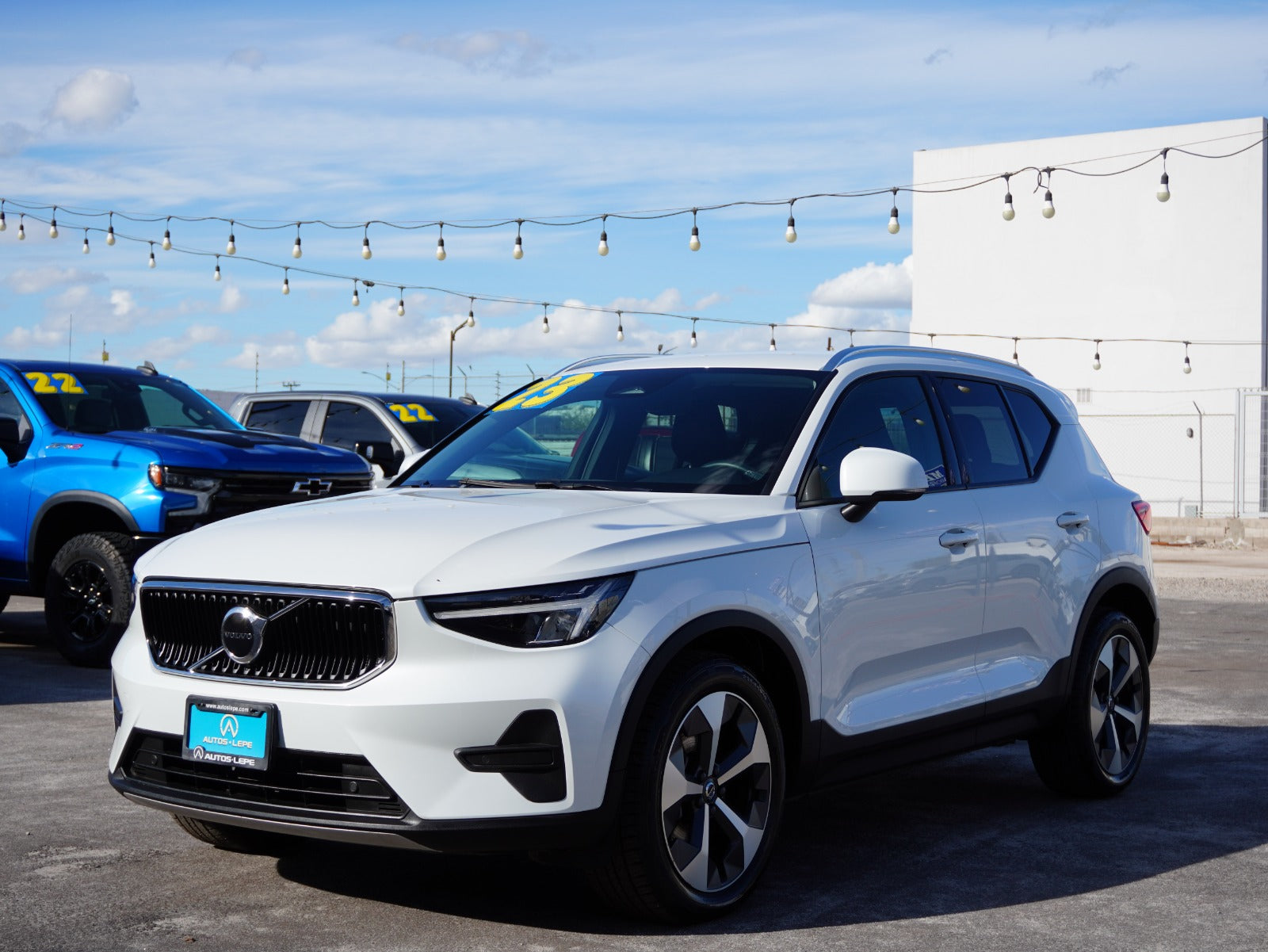 Volvo  XC40 Plus 2023