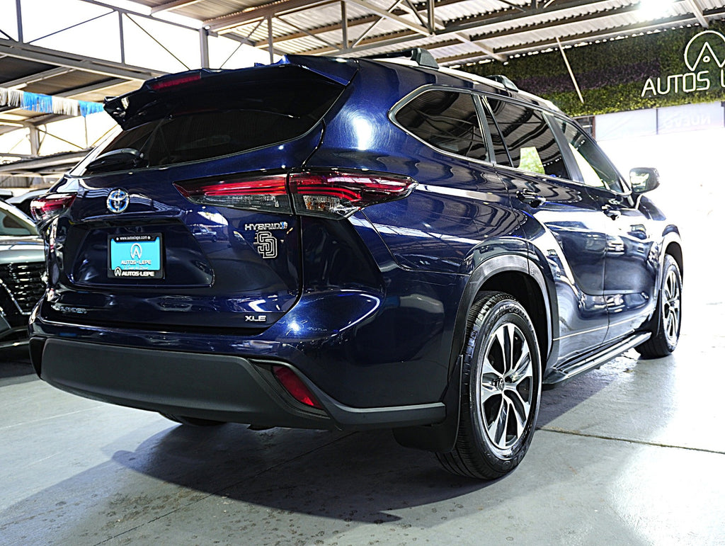 Toyota Highlander XLE HEV 2024